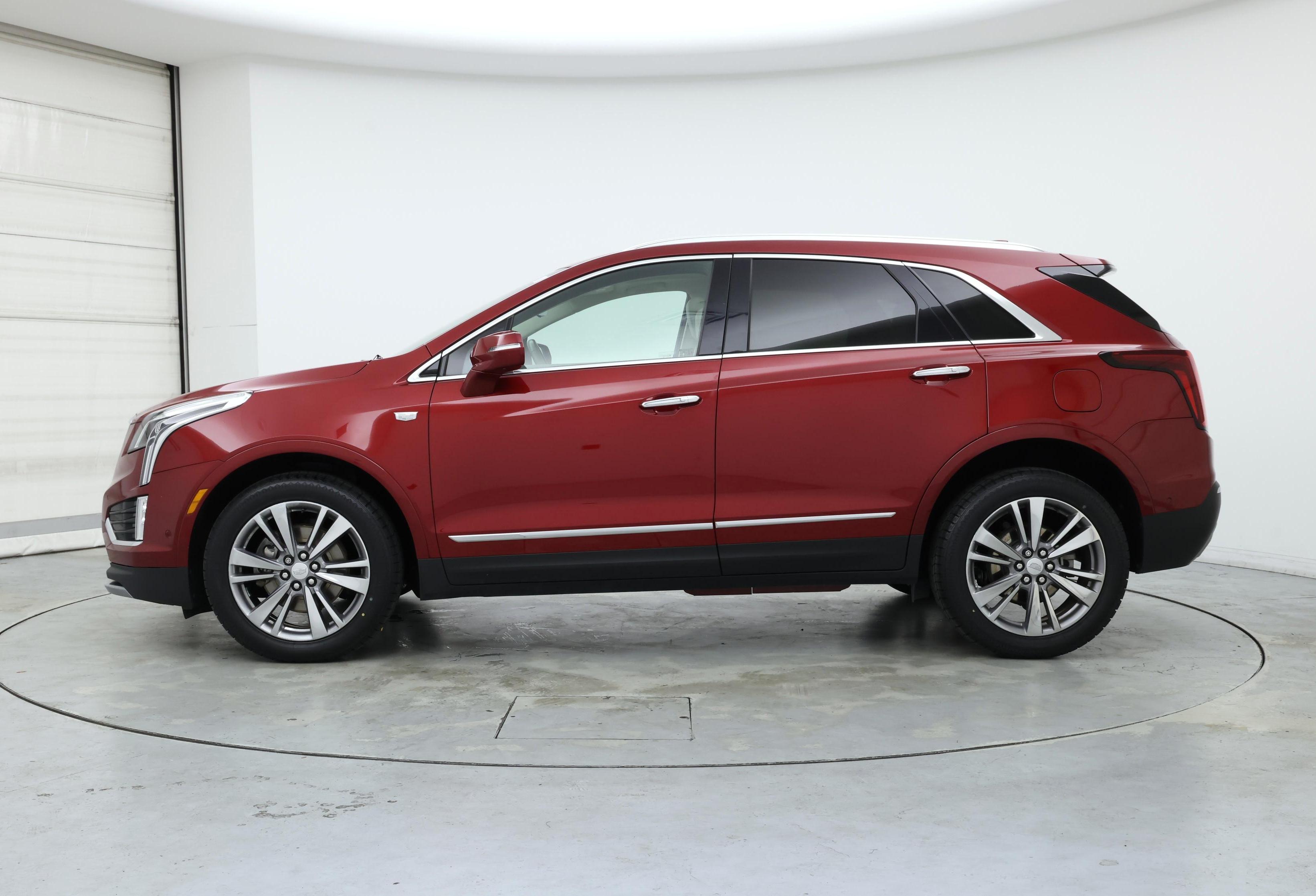 Thumbnail: 2020 Cadillac XT5 - 3
