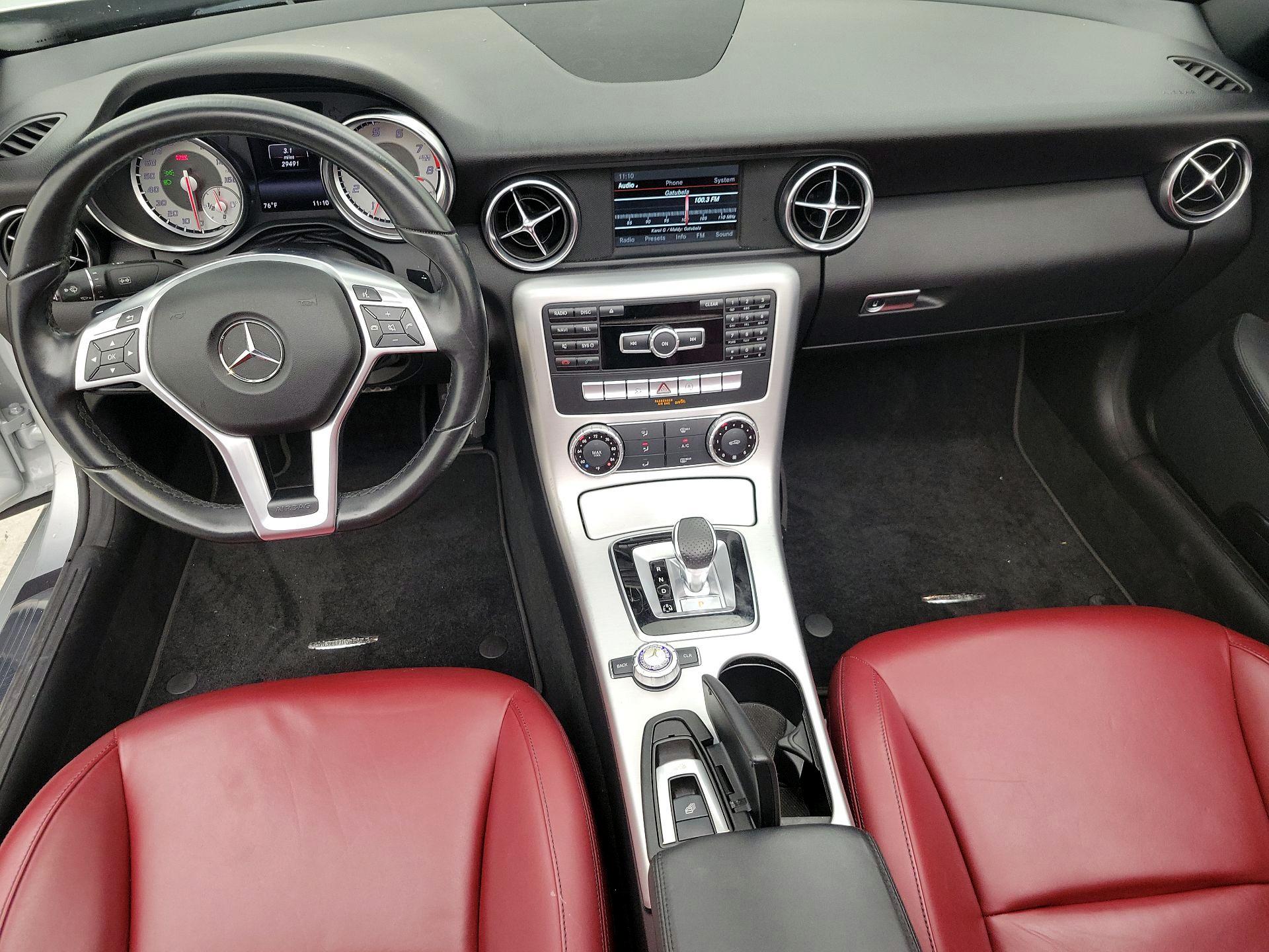 Thumbnail: 2016 Mercedes-Benz SLK - 9