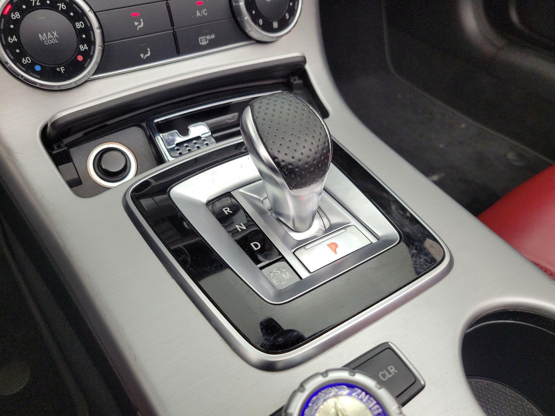 Thumbnail: 2016 Mercedes-Benz SLK - 16
