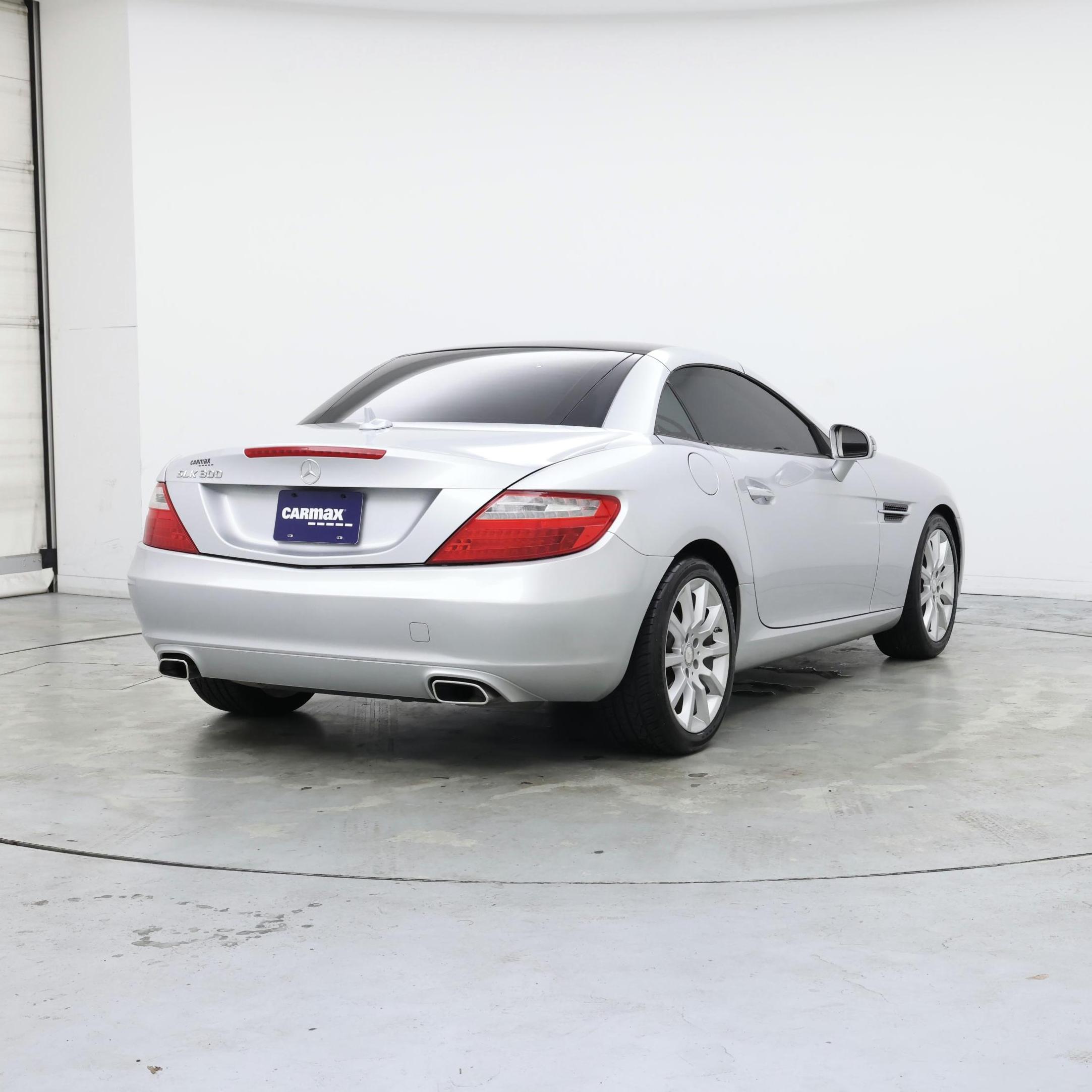 Thumbnail: 2016 Mercedes-Benz SLK - 8