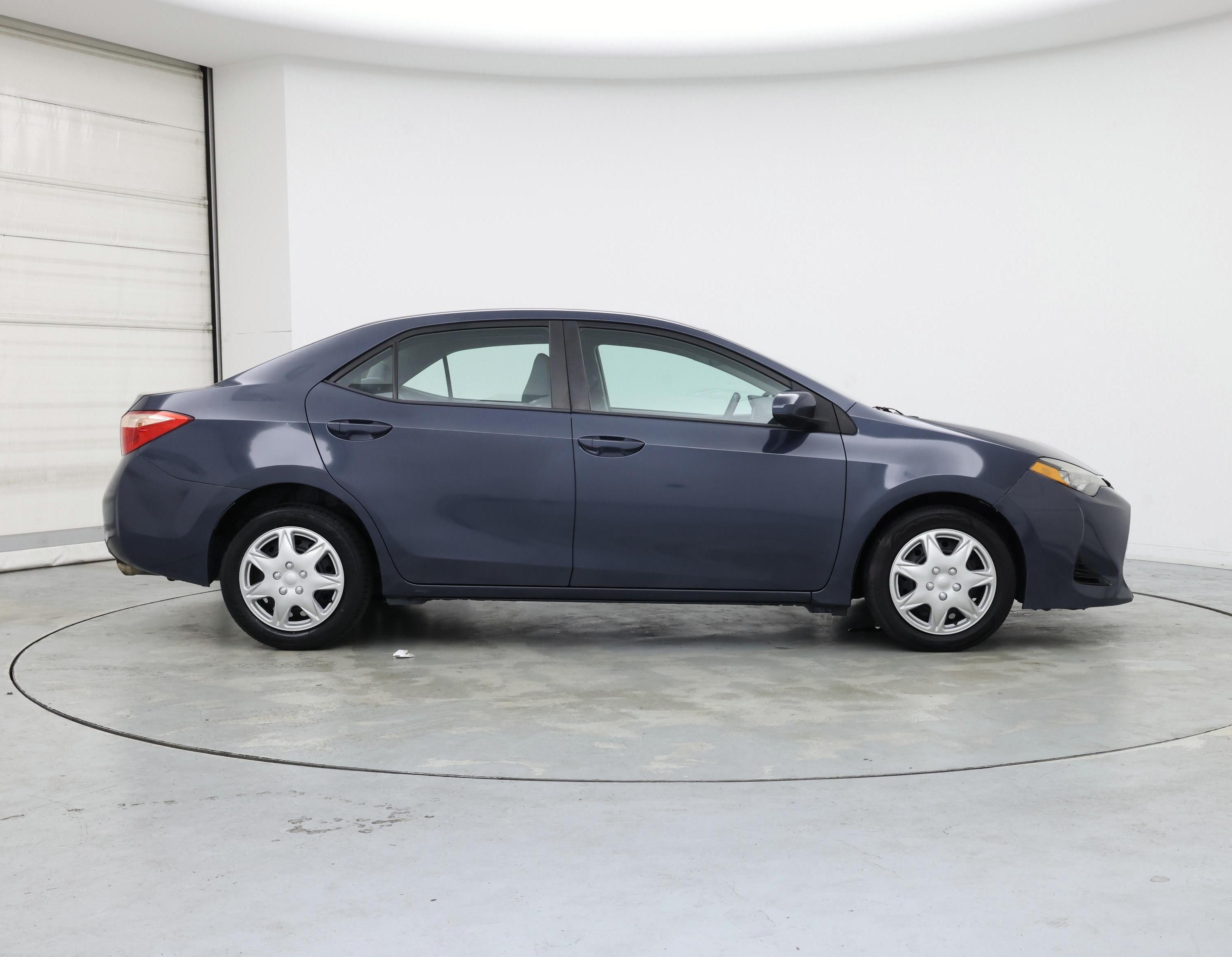 Thumbnail: 2018 Toyota Corolla - 7