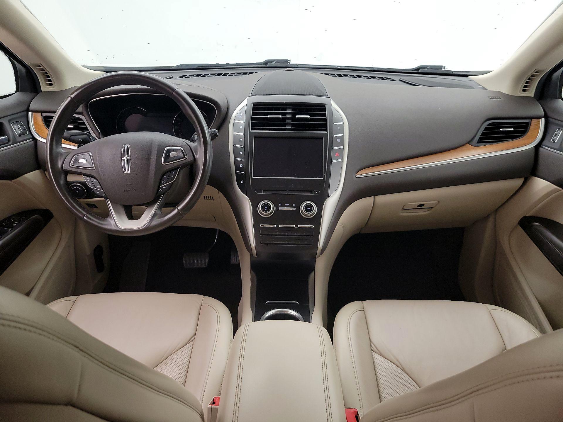 Thumbnail: 2019 Lincoln MKC - 11