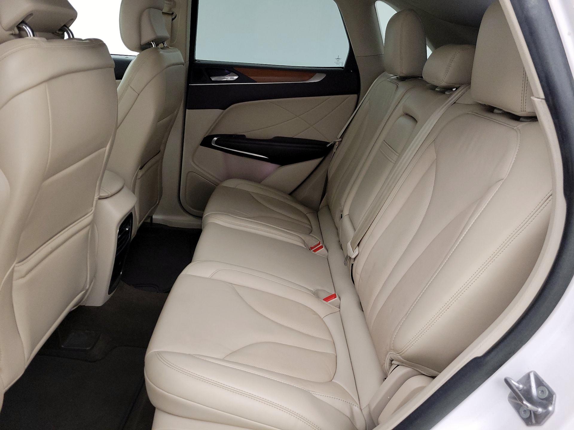 Thumbnail: 2019 Lincoln MKC - 20