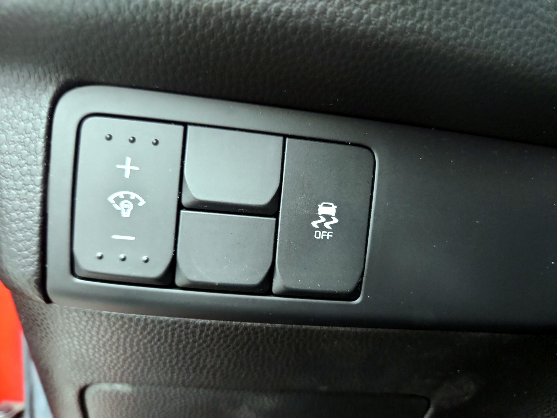 Thumbnail: 2015 Kia Soul - 13