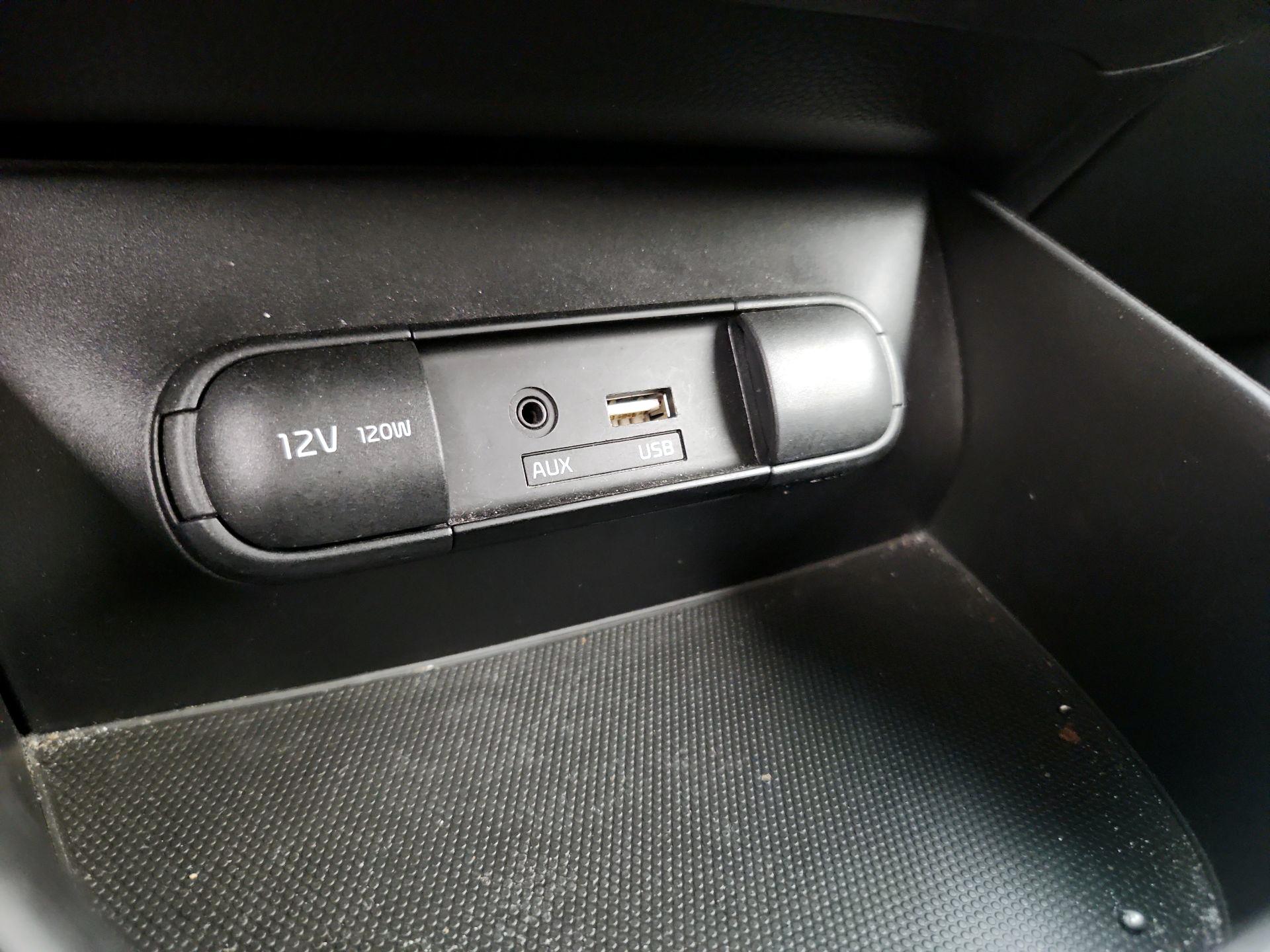 Thumbnail: 2015 Kia Soul - 17