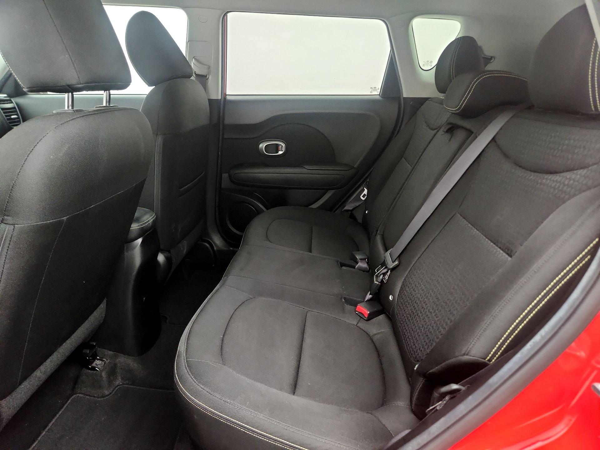 Thumbnail: 2015 Kia Soul - 18