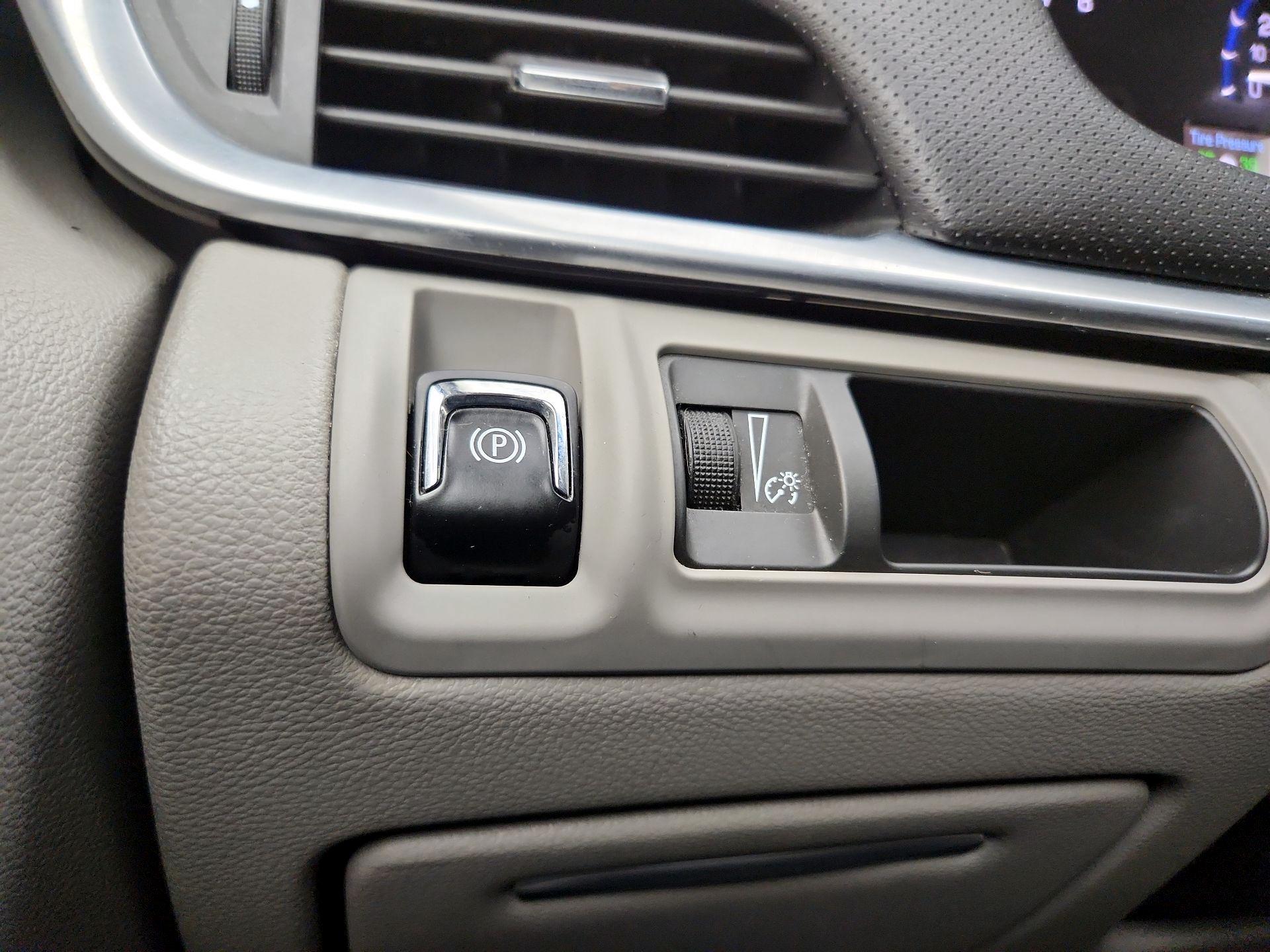 Thumbnail: 2014 Cadillac XTS - 13