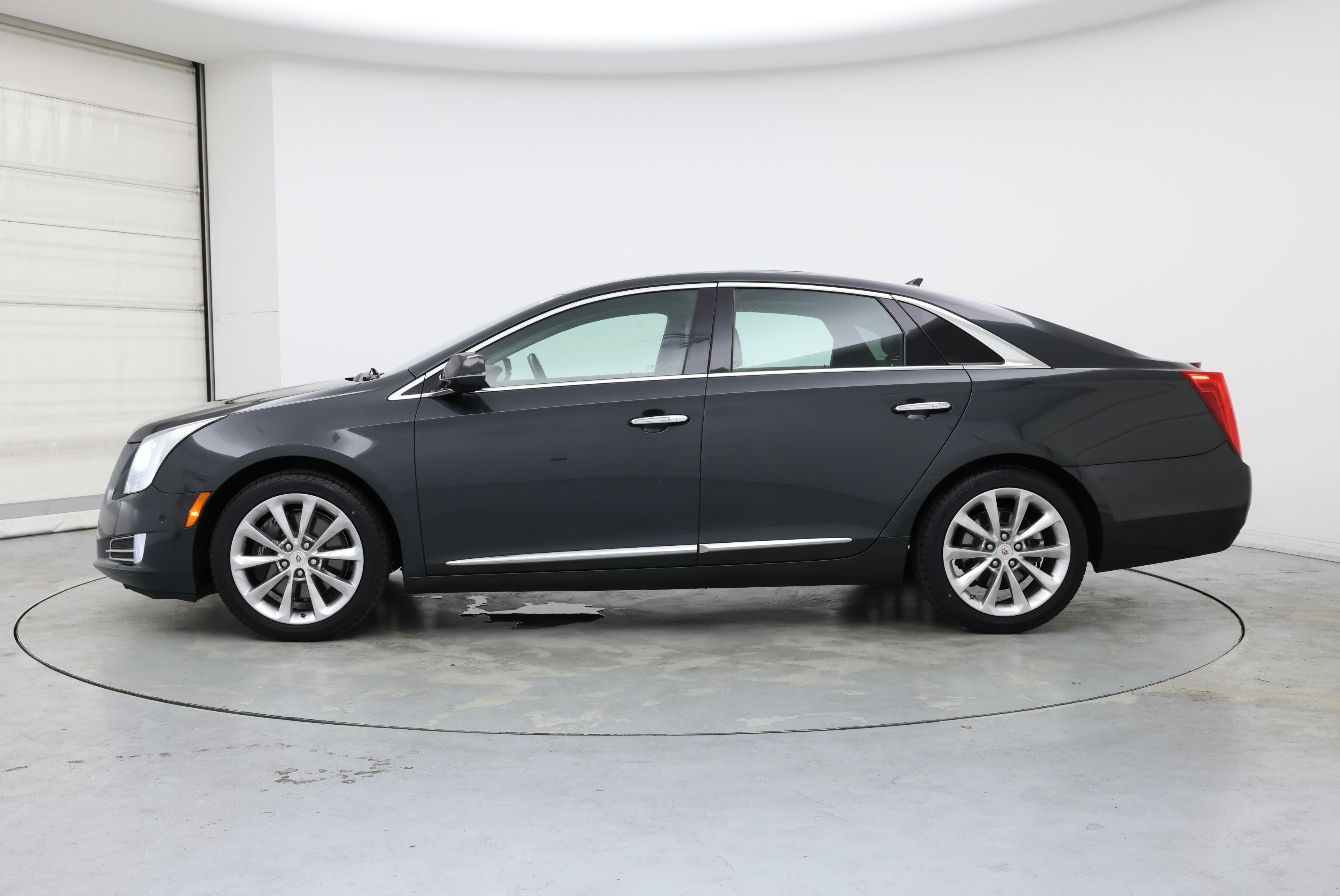 Thumbnail: 2014 Cadillac XTS - 3