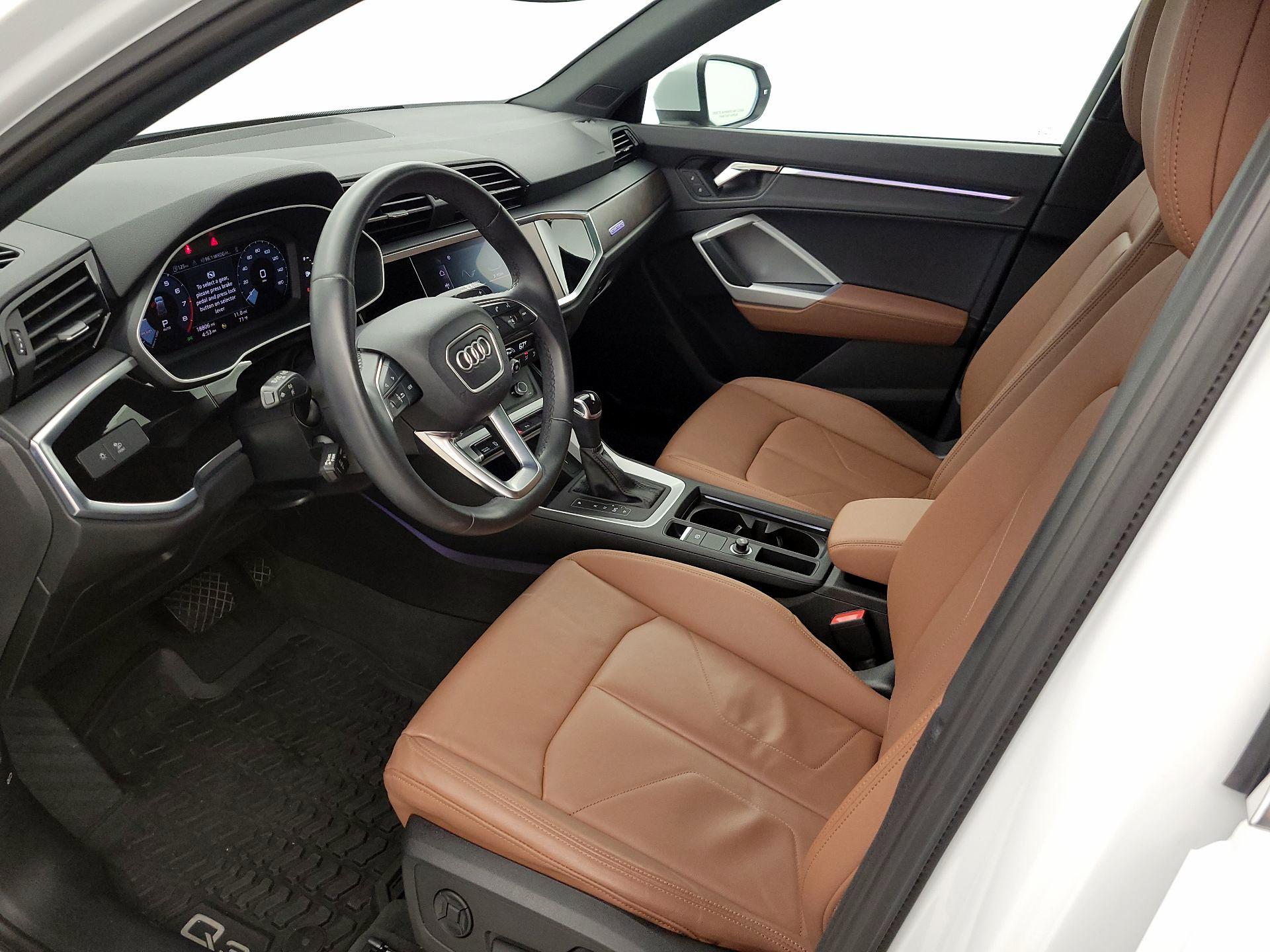 Thumbnail: 2022 Audi Q3 - 11