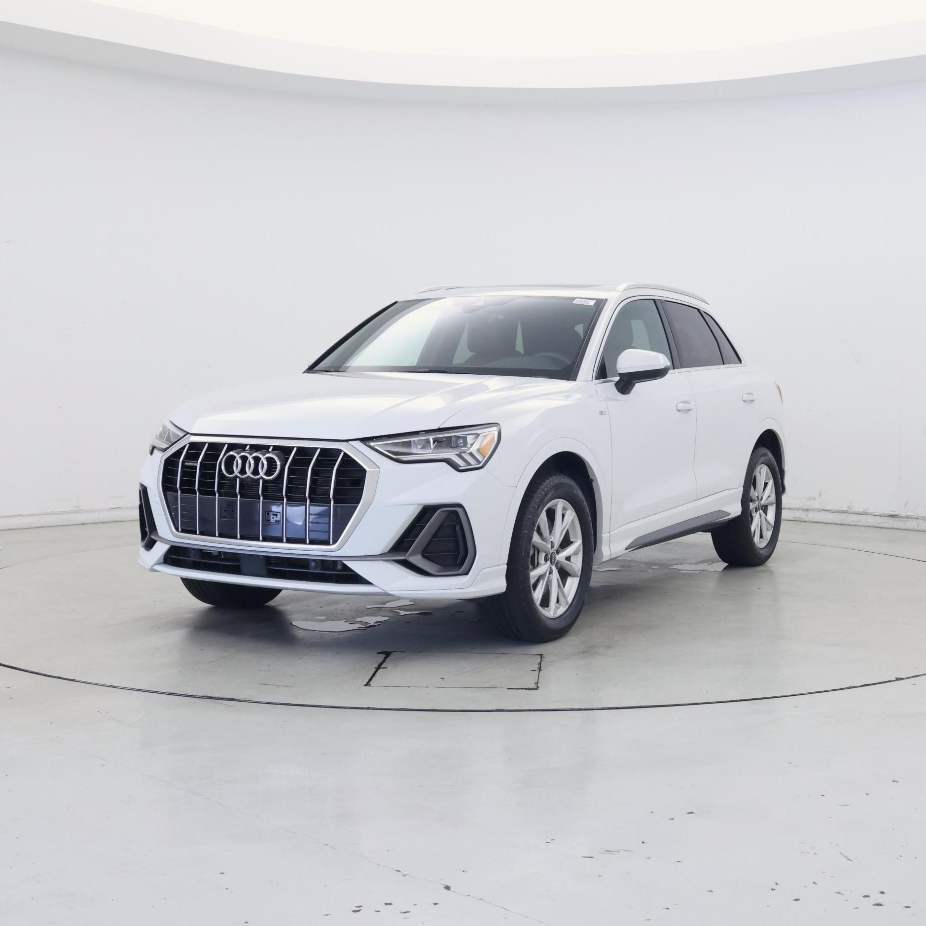 Thumbnail: 2022 Audi Q3 - 4