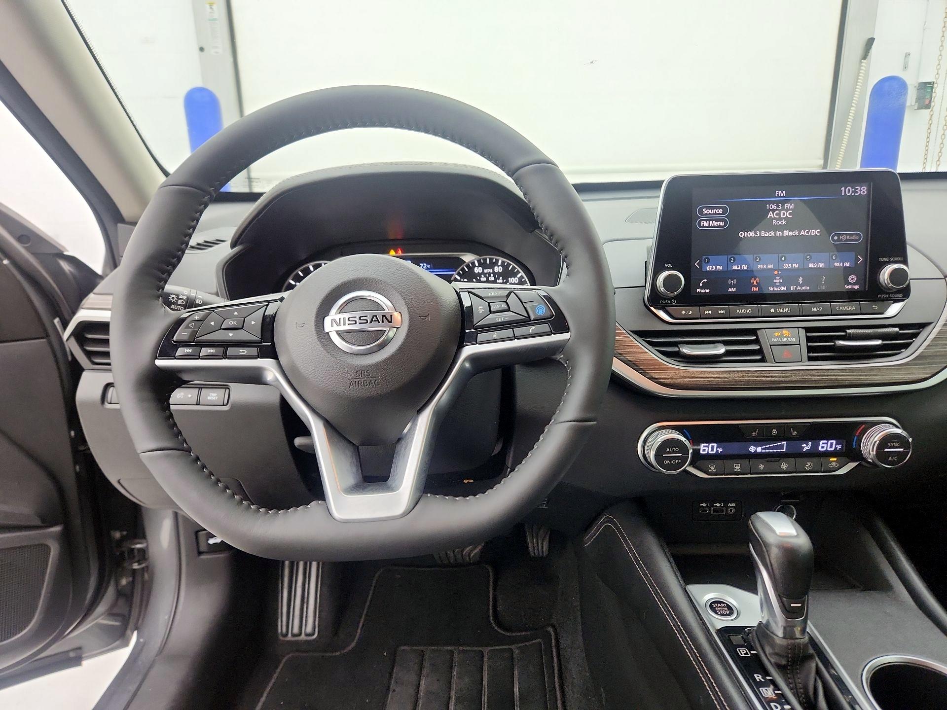 Thumbnail: 2019 Nissan Altima - 10