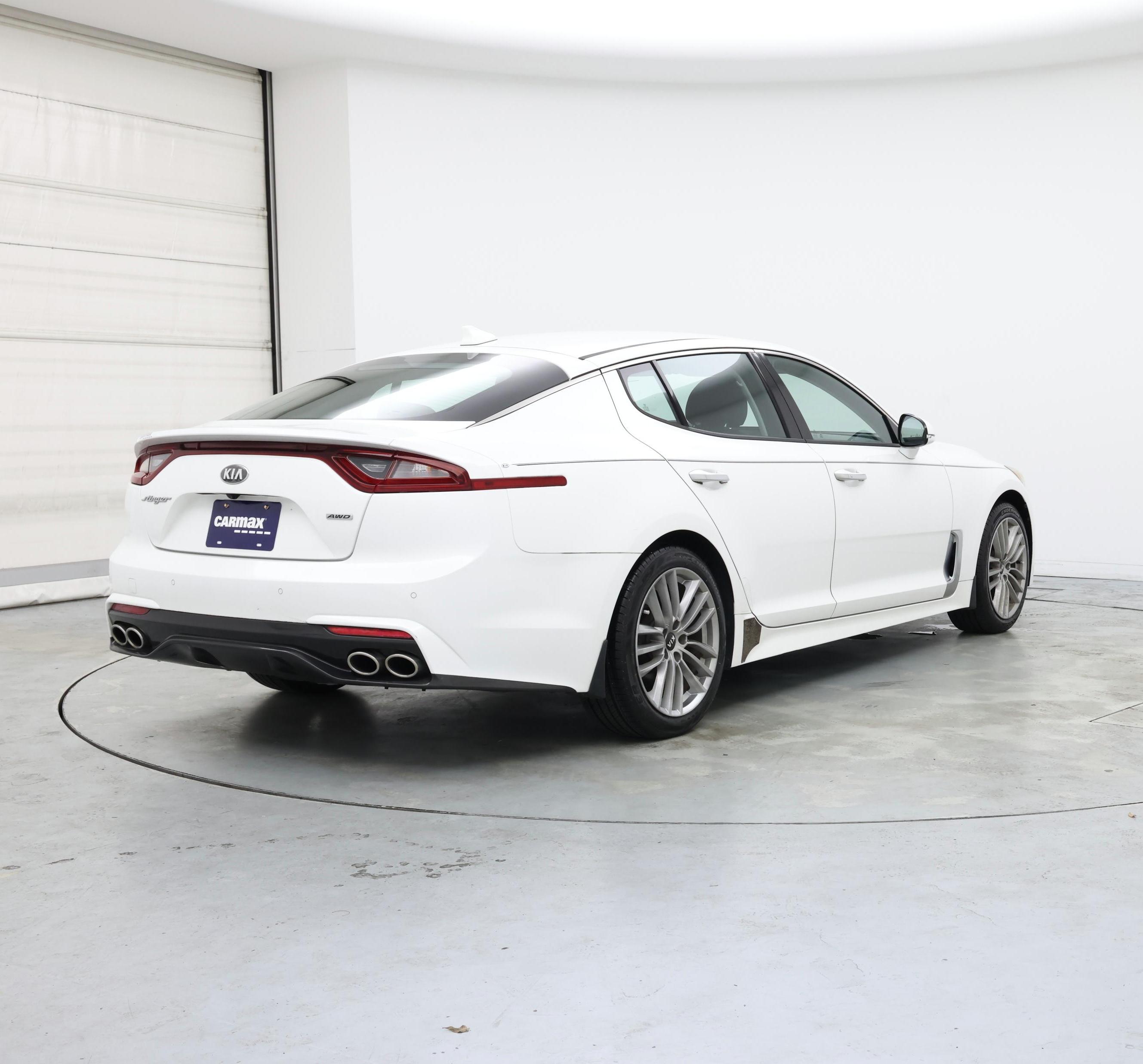 Thumbnail: 2018 Kia Stinger - 8