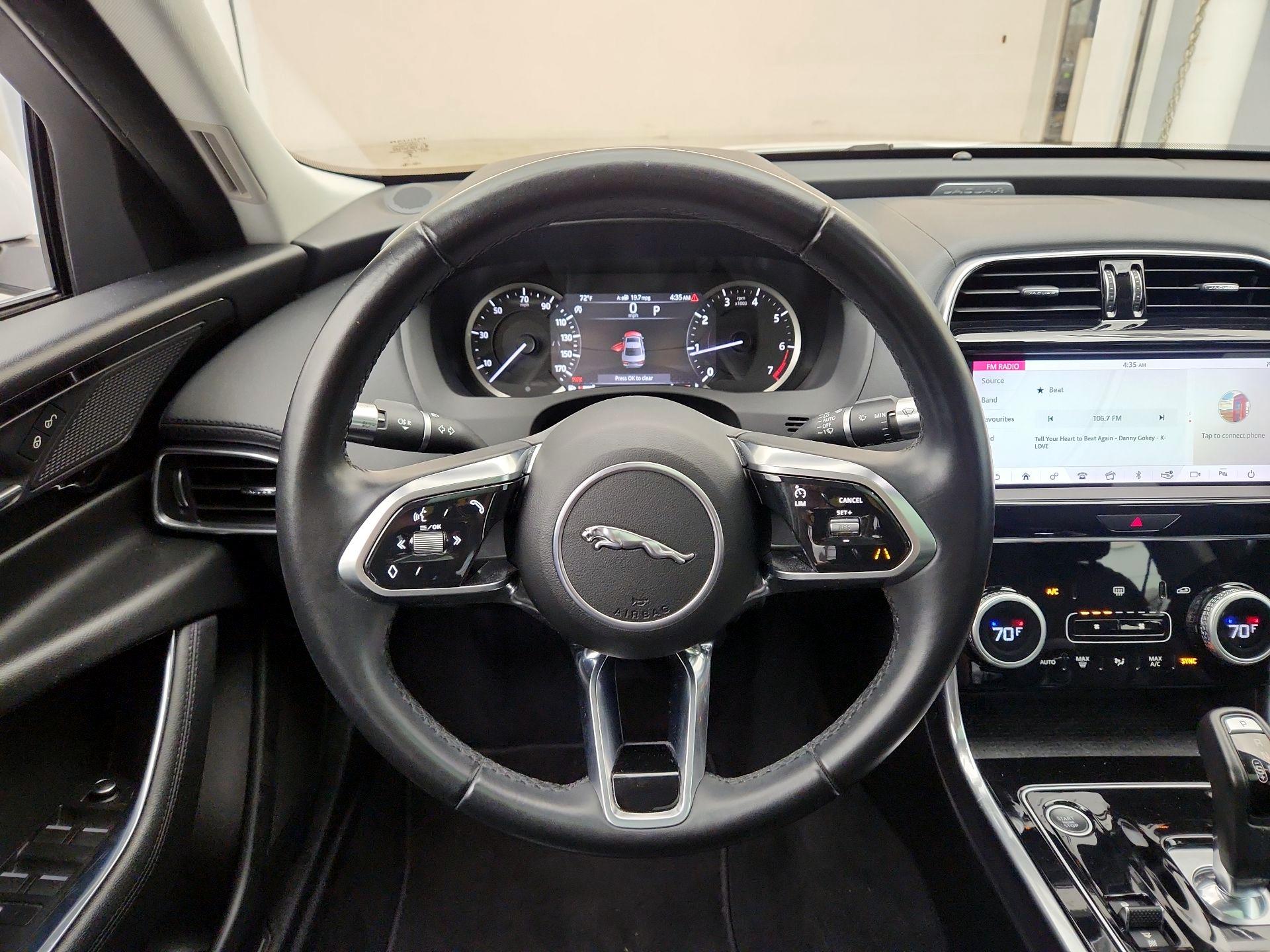Thumbnail: 2020 Jaguar XE - 10
