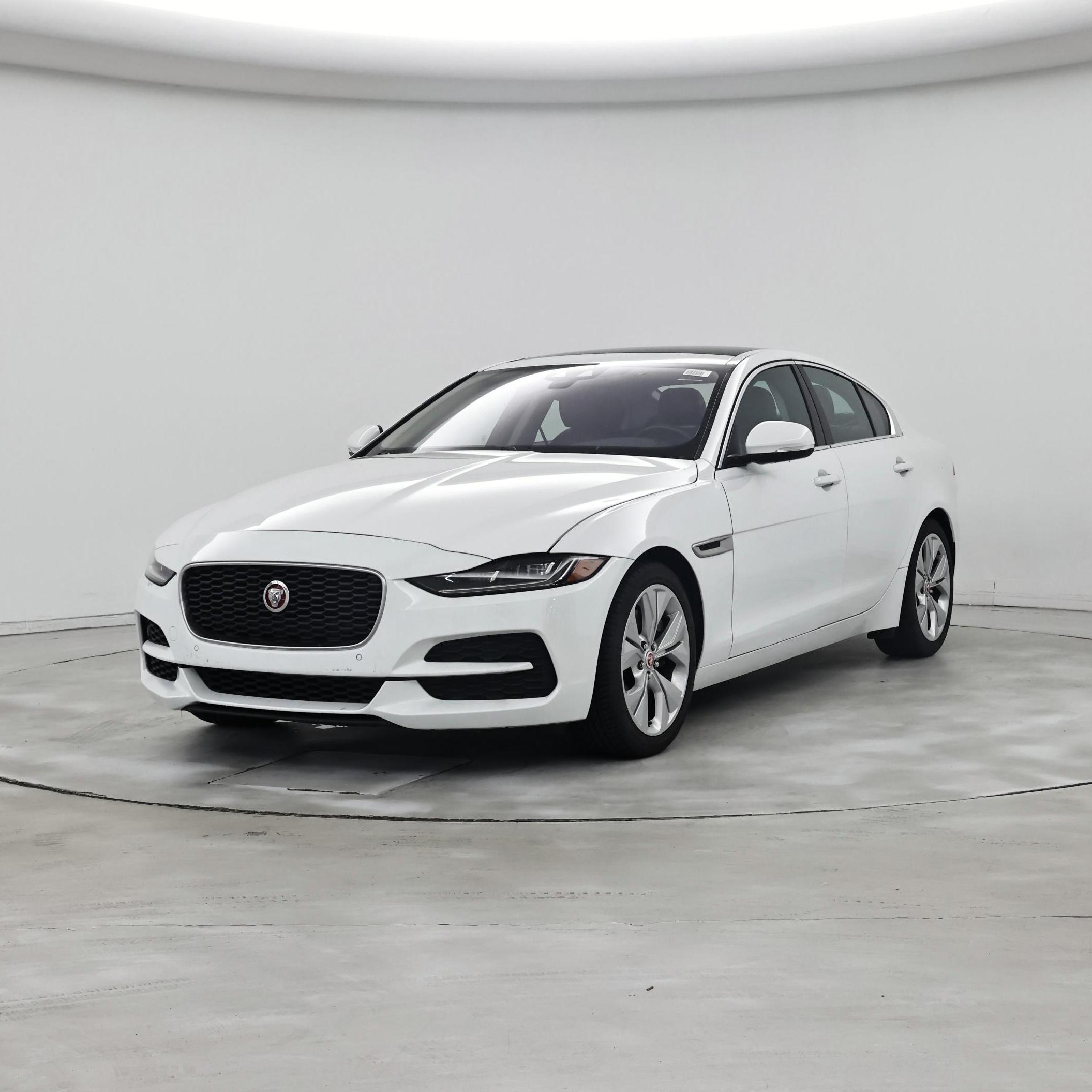 Thumbnail: 2020 Jaguar XE - 4