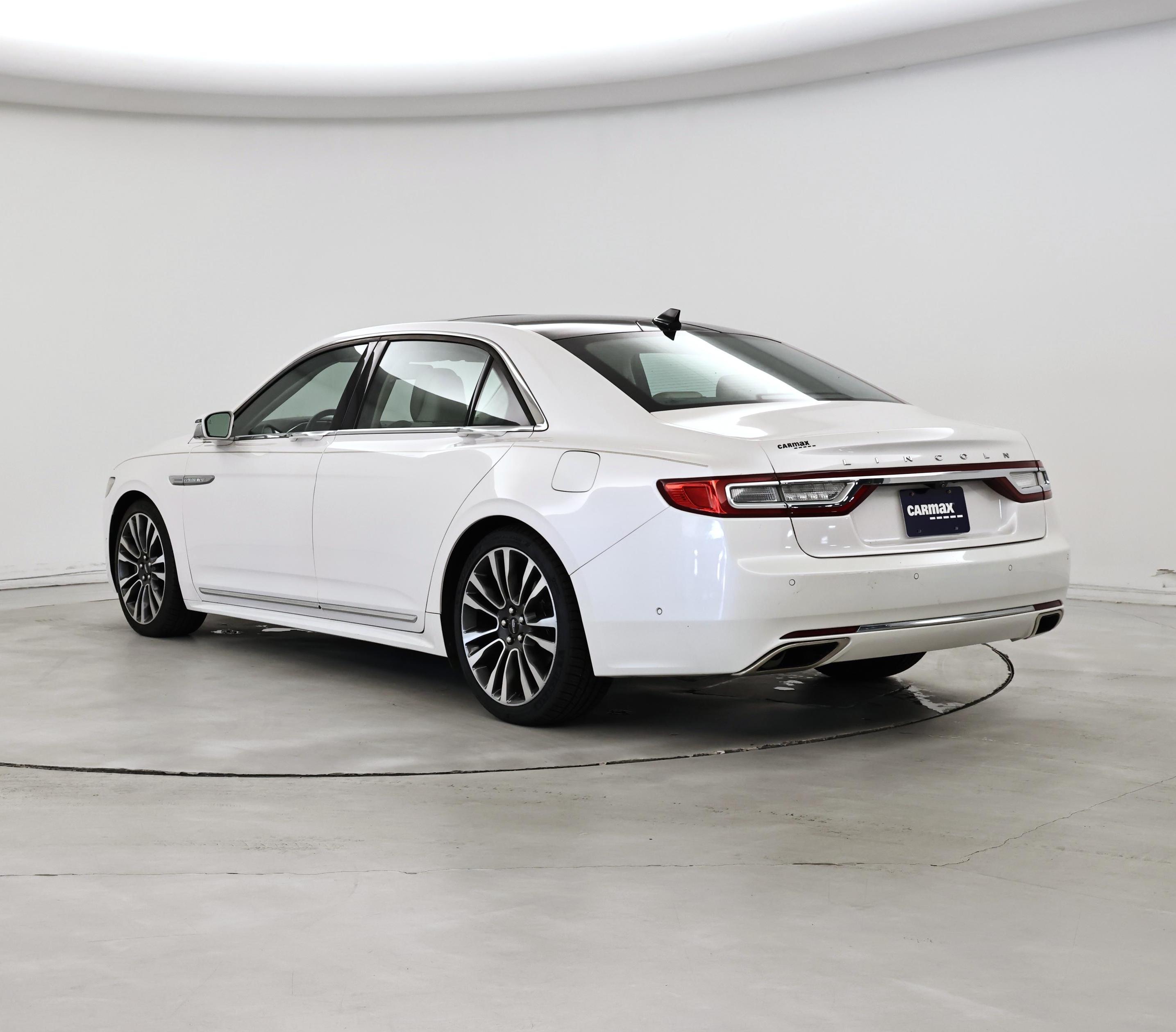 Thumbnail: 2019 Lincoln Continental - 2
