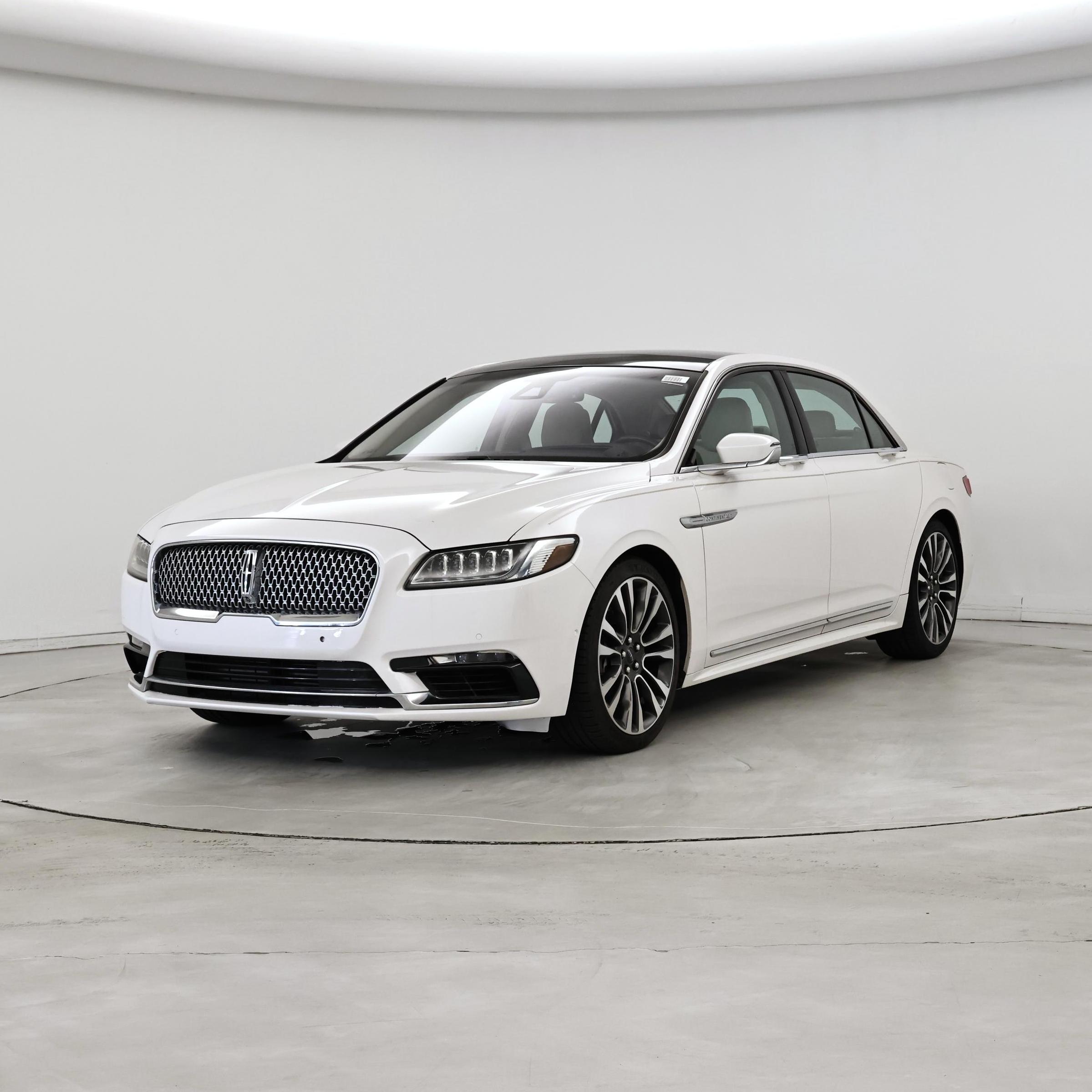 Thumbnail: 2019 Lincoln Continental - 4