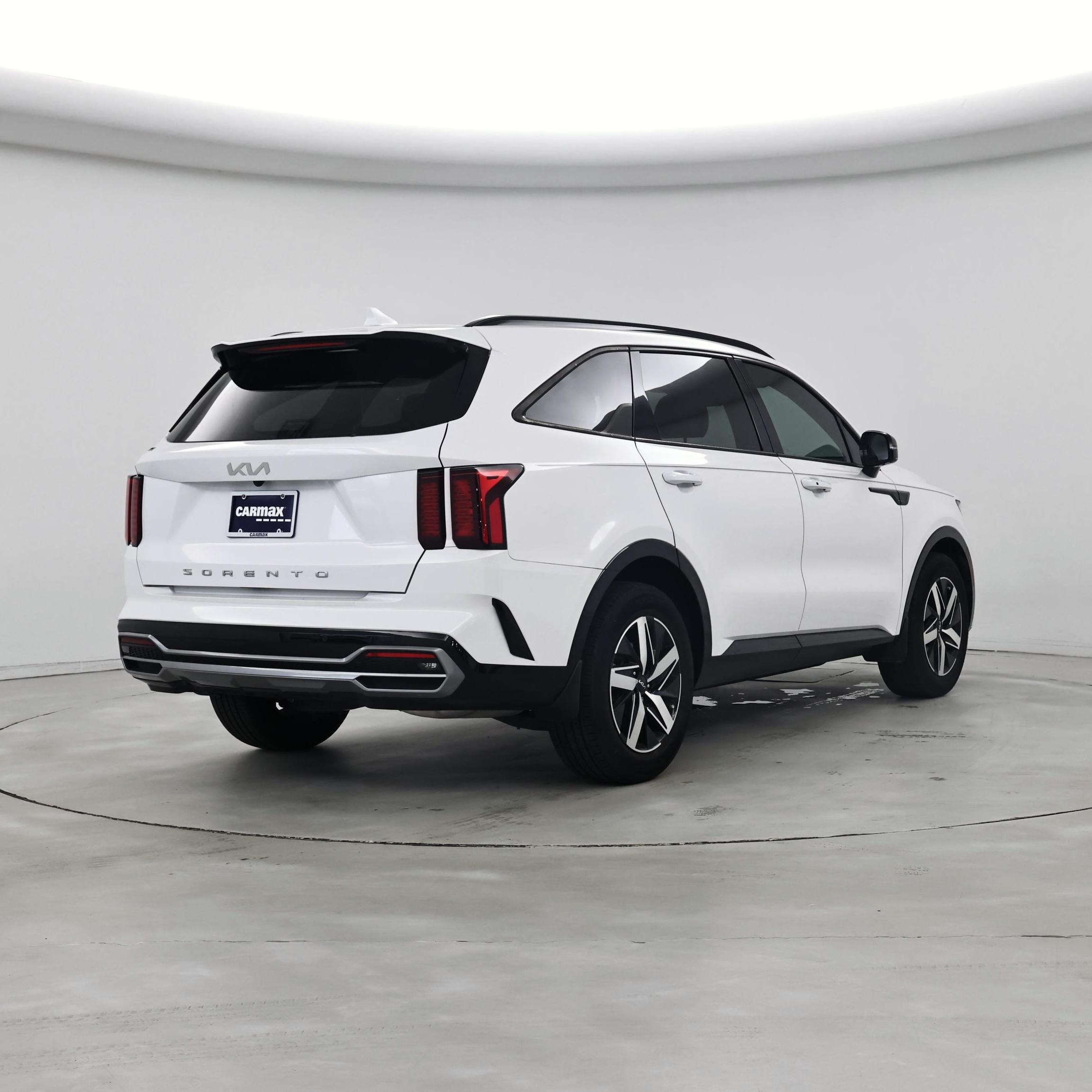 Thumbnail: 2022 Kia Sorento - 8