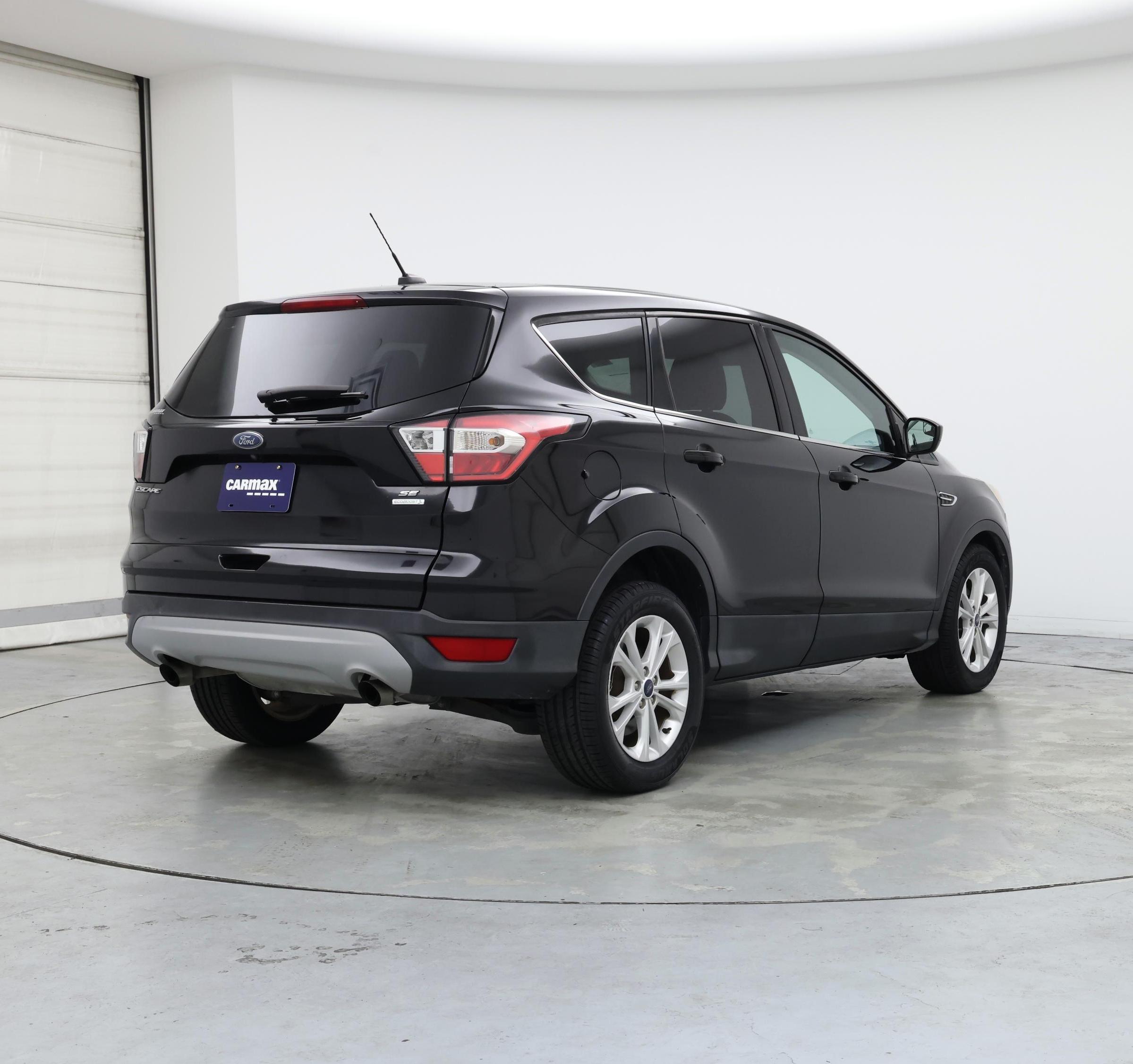 Thumbnail: 2017 Ford Escape - 8
