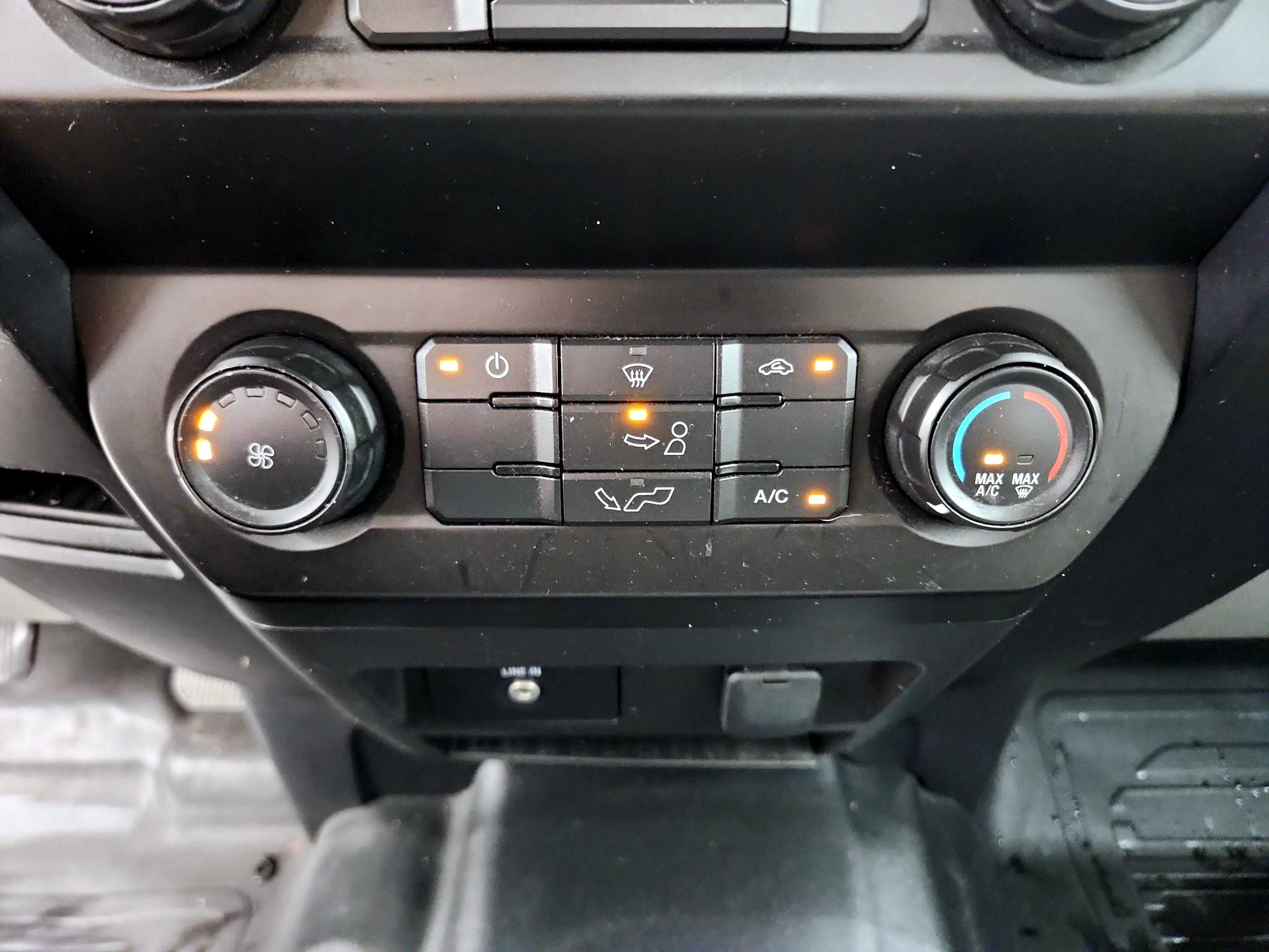 Thumbnail: 2018 Ford F-150 - 16
