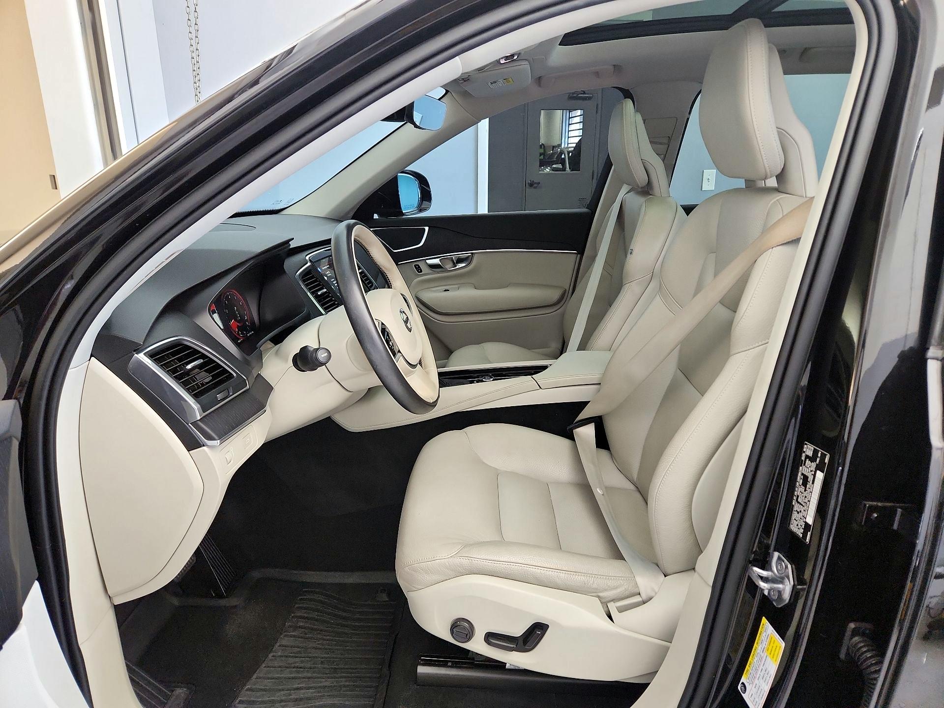 Thumbnail: 2020 Volvo XC90 - 11