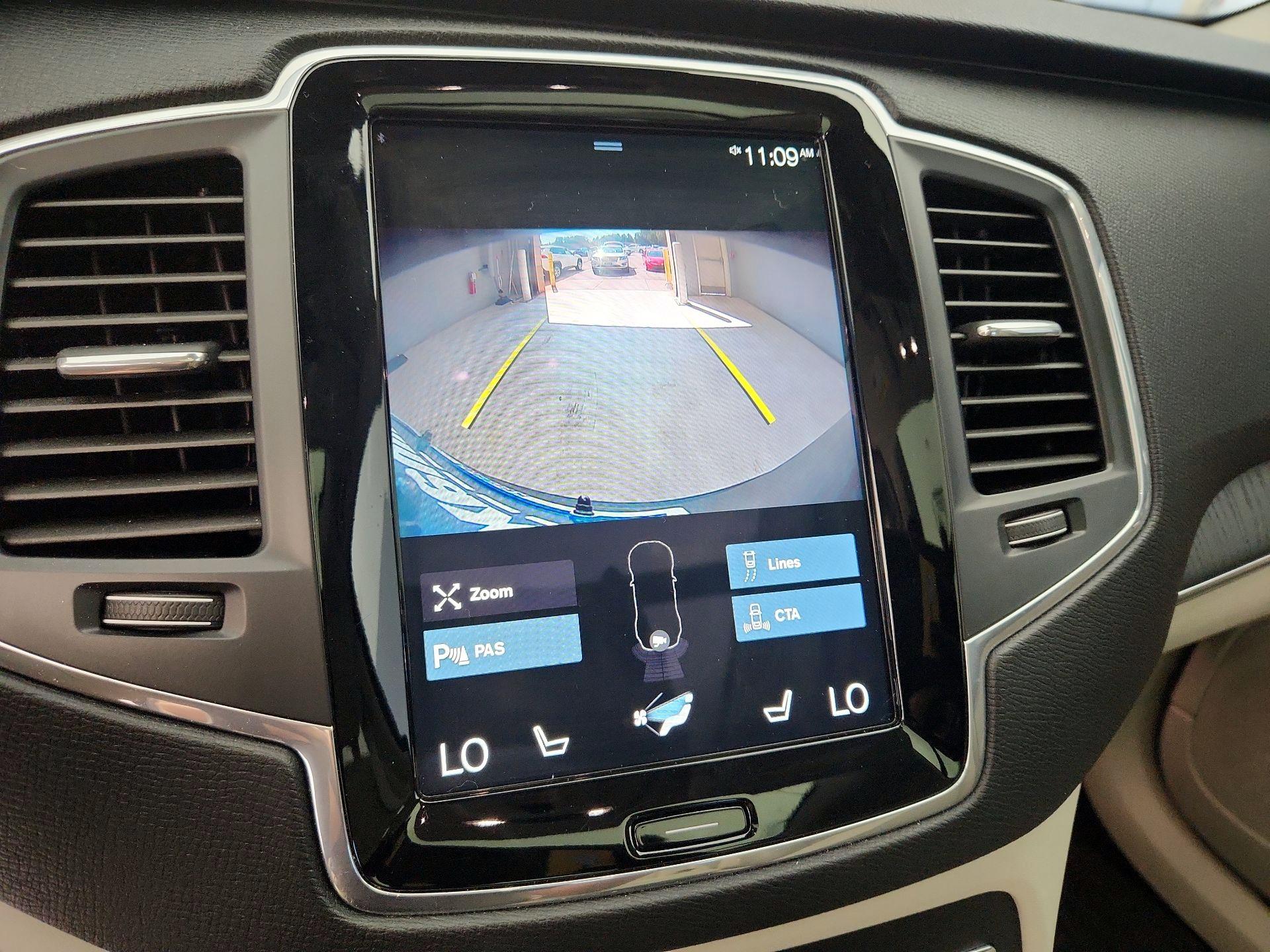 Thumbnail: 2020 Volvo XC90 - 14