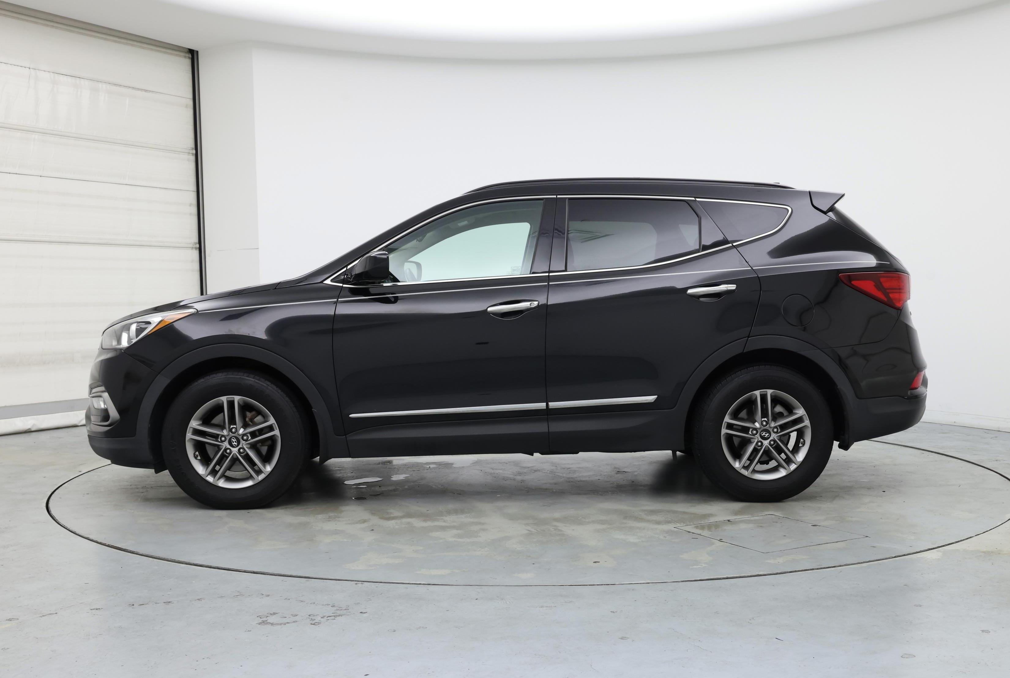 Thumbnail: 2017 Hyundai Santa Fe - 3