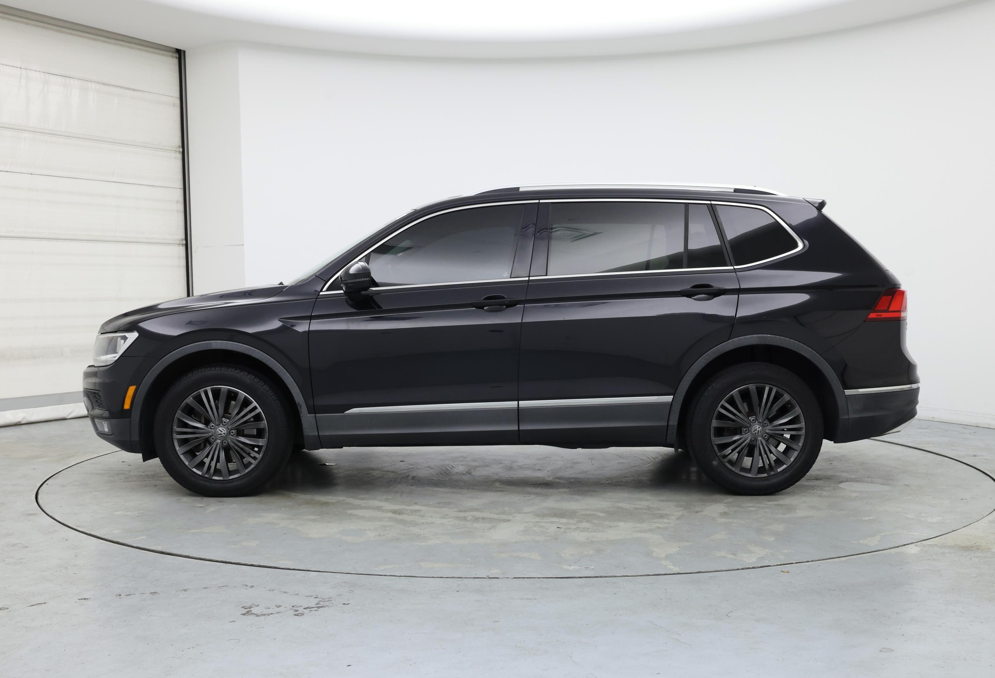 Thumbnail: 2018 Volkswagen Tiguan - 3