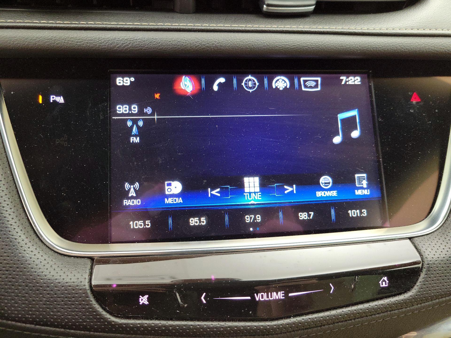 Thumbnail: 2017 Cadillac XT5 - 16