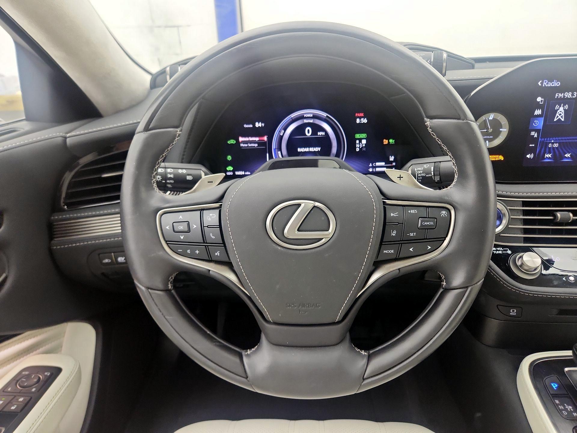 Thumbnail: 2022 Lexus LS - 10