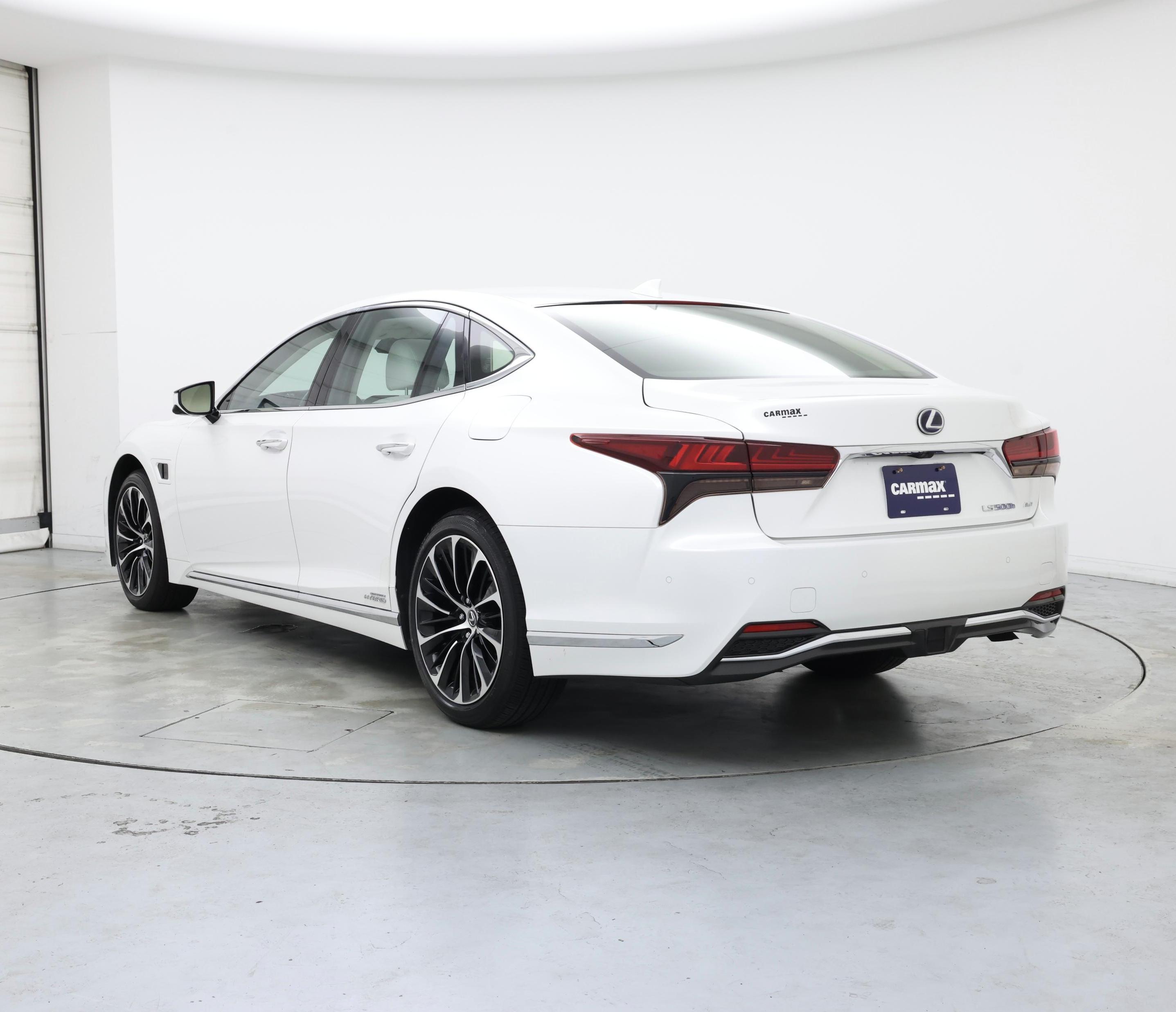 Thumbnail: 2022 Lexus LS - 2