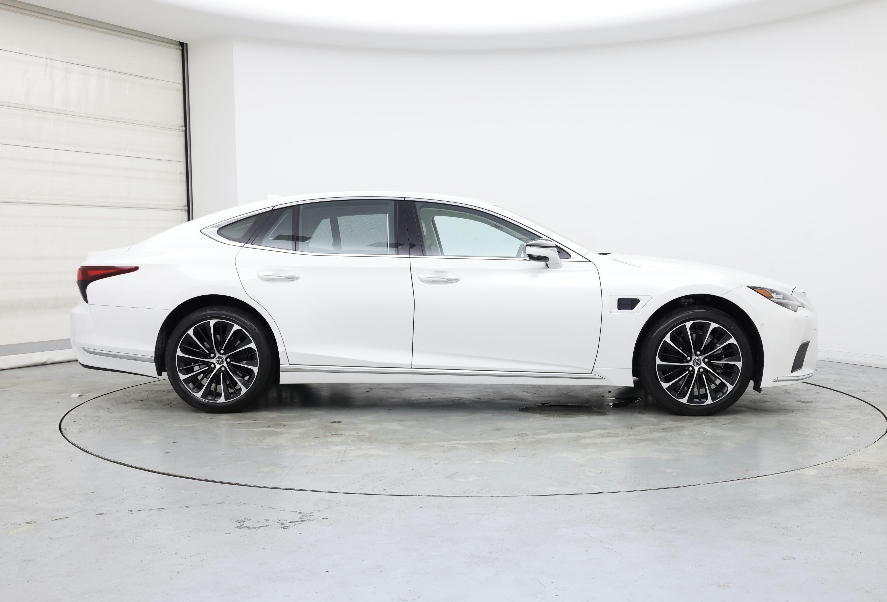 Thumbnail: 2022 Lexus LS - 7