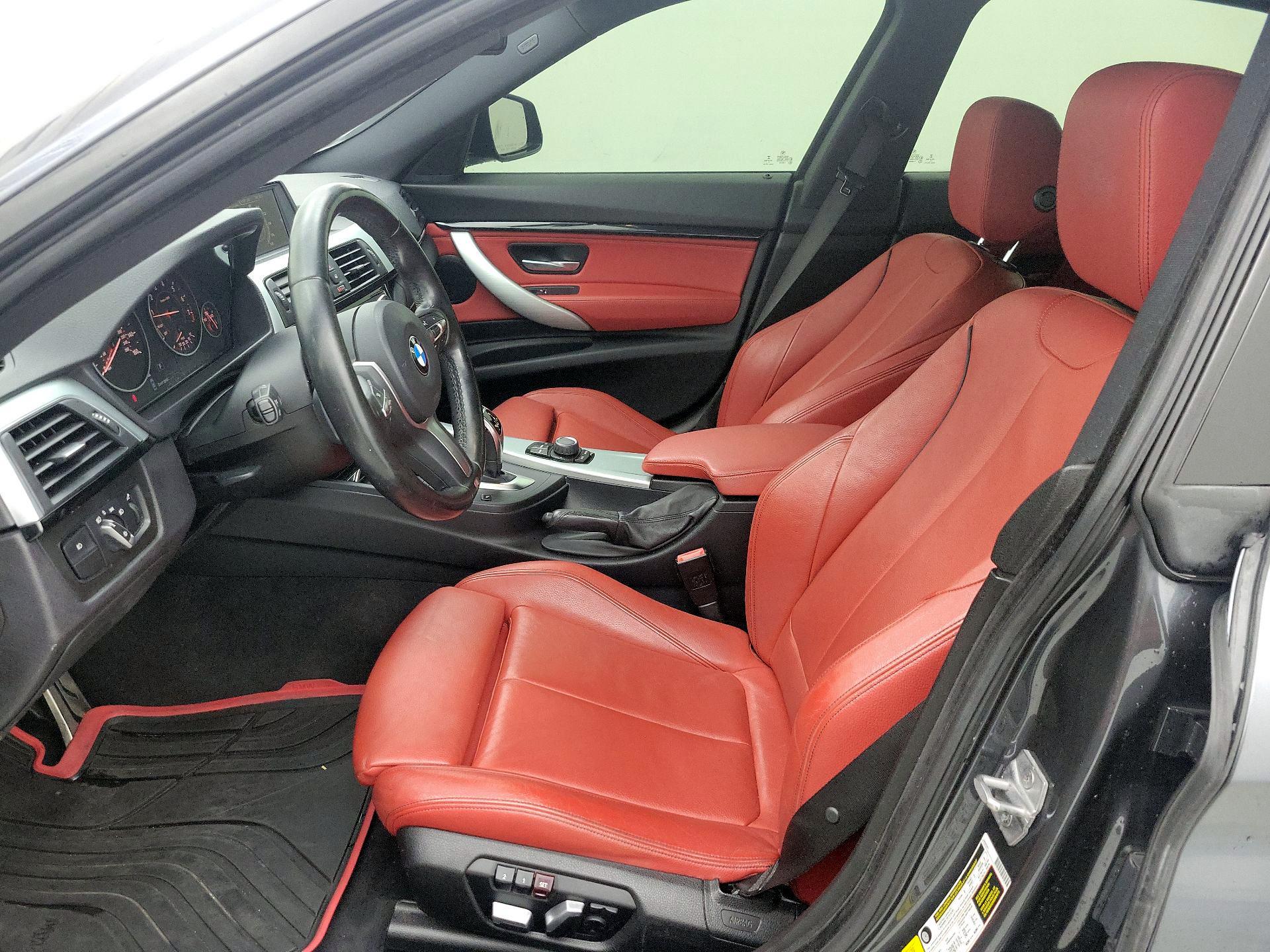 Thumbnail: 2017 BMW 3 Series - 11