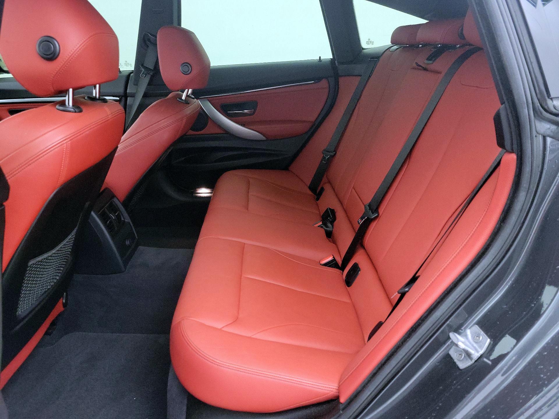 Thumbnail: 2017 BMW 3 Series - 20