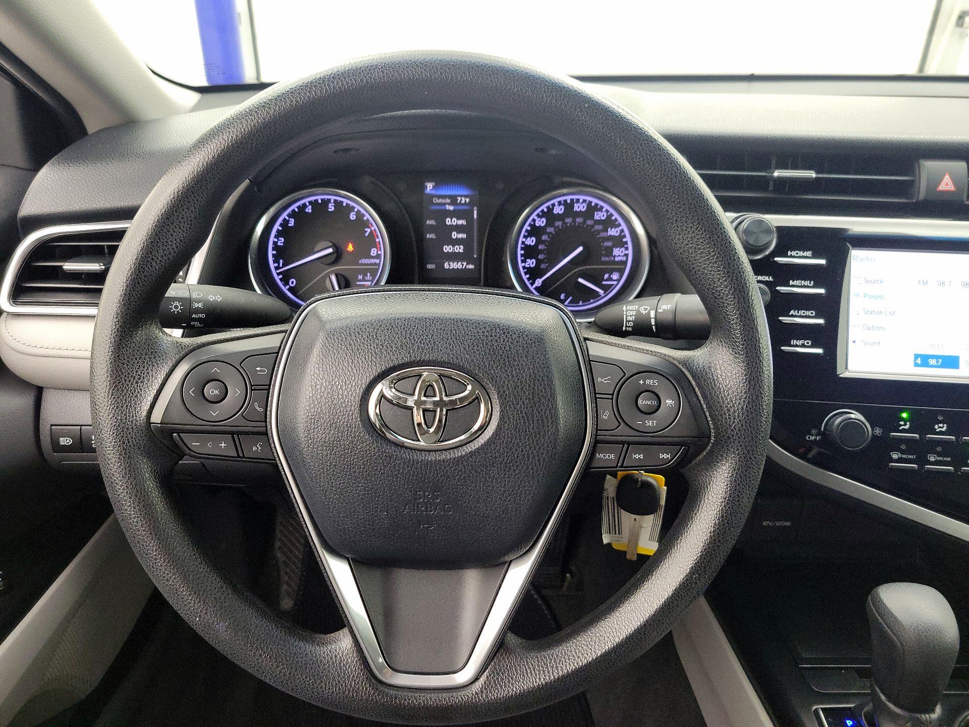 Thumbnail: 2018 Toyota Camry - 10