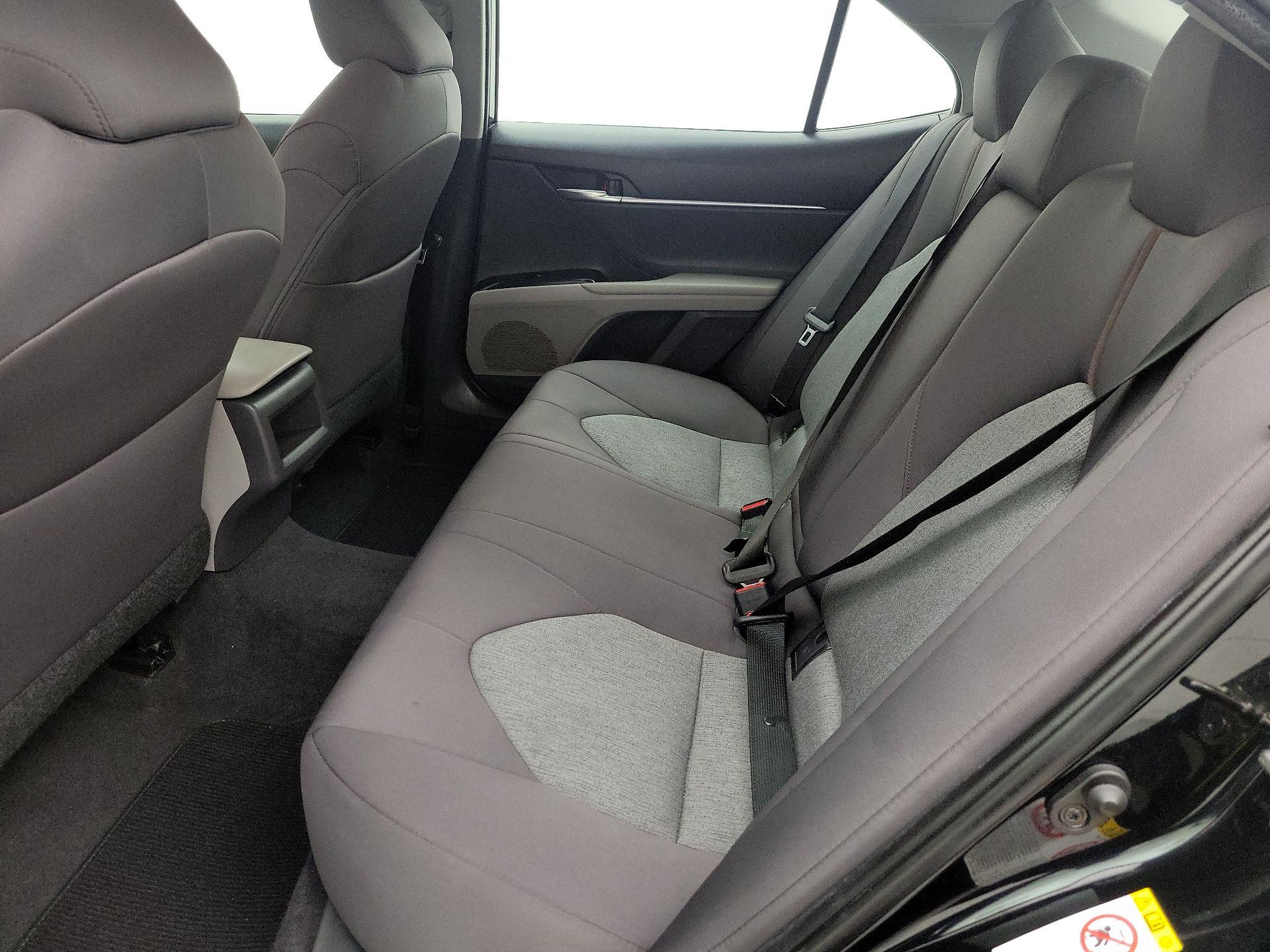 Thumbnail: 2018 Toyota Camry - 19