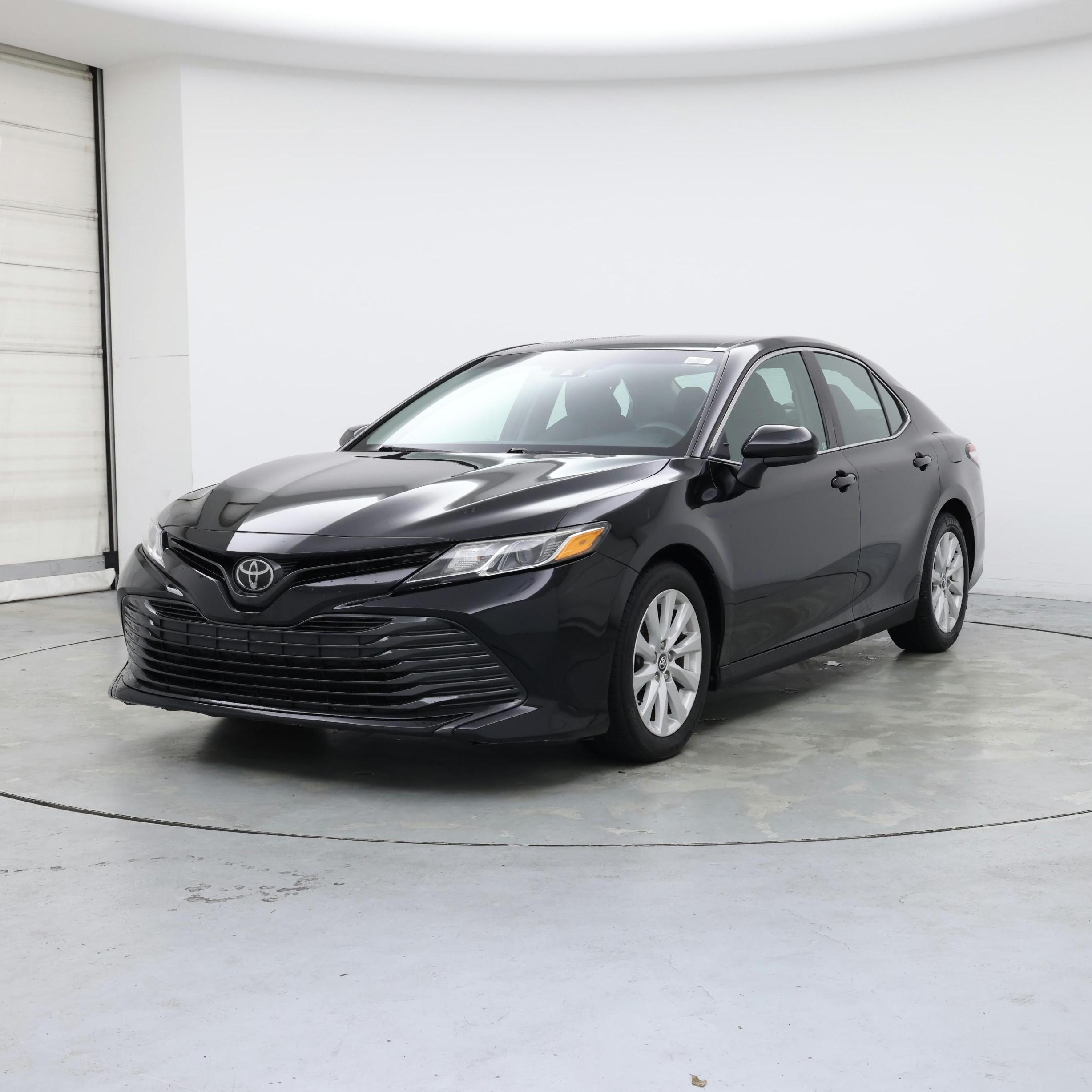 Thumbnail: 2018 Toyota Camry - 4