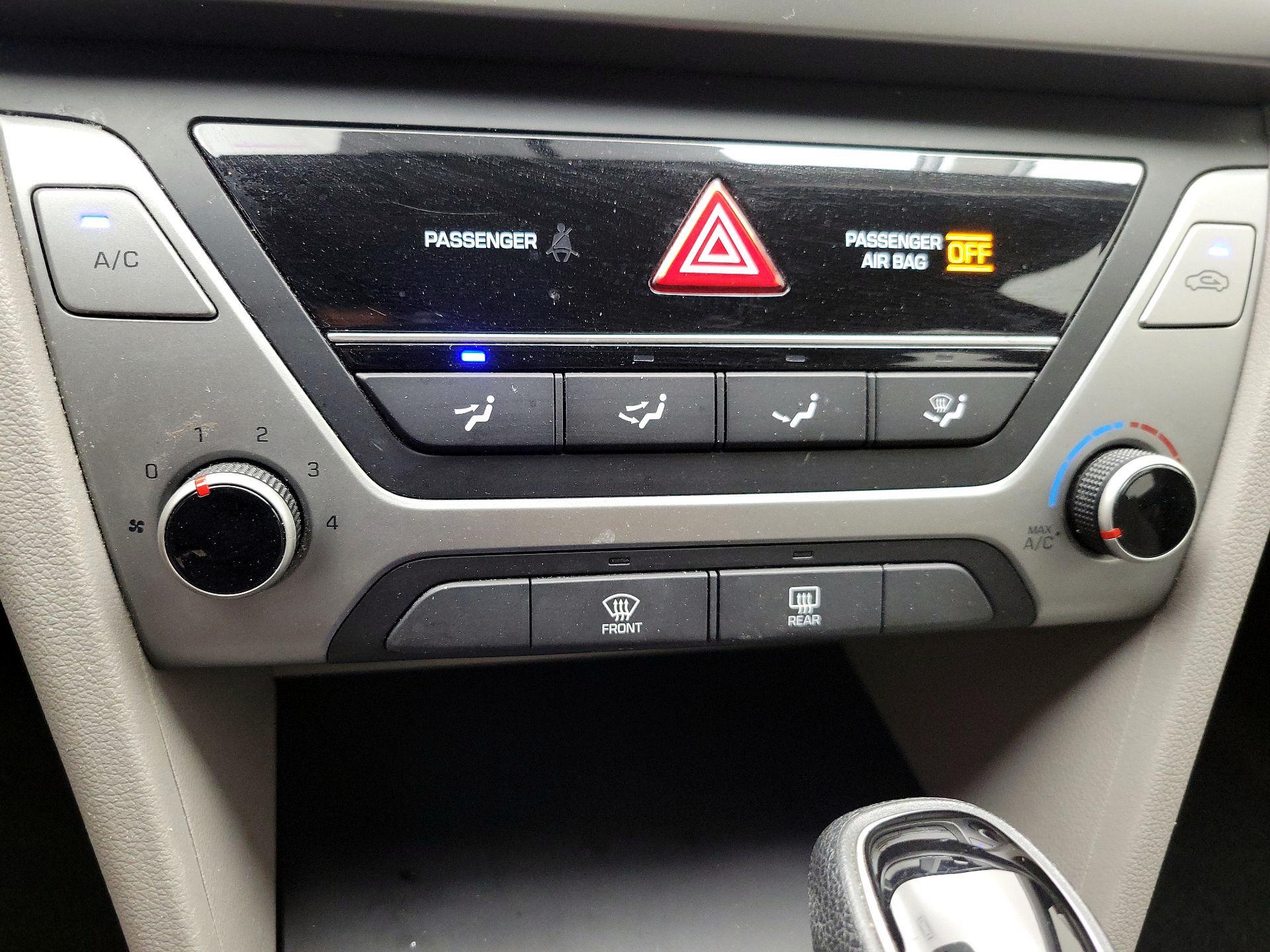 Thumbnail: 2018 Hyundai Elantra - 16