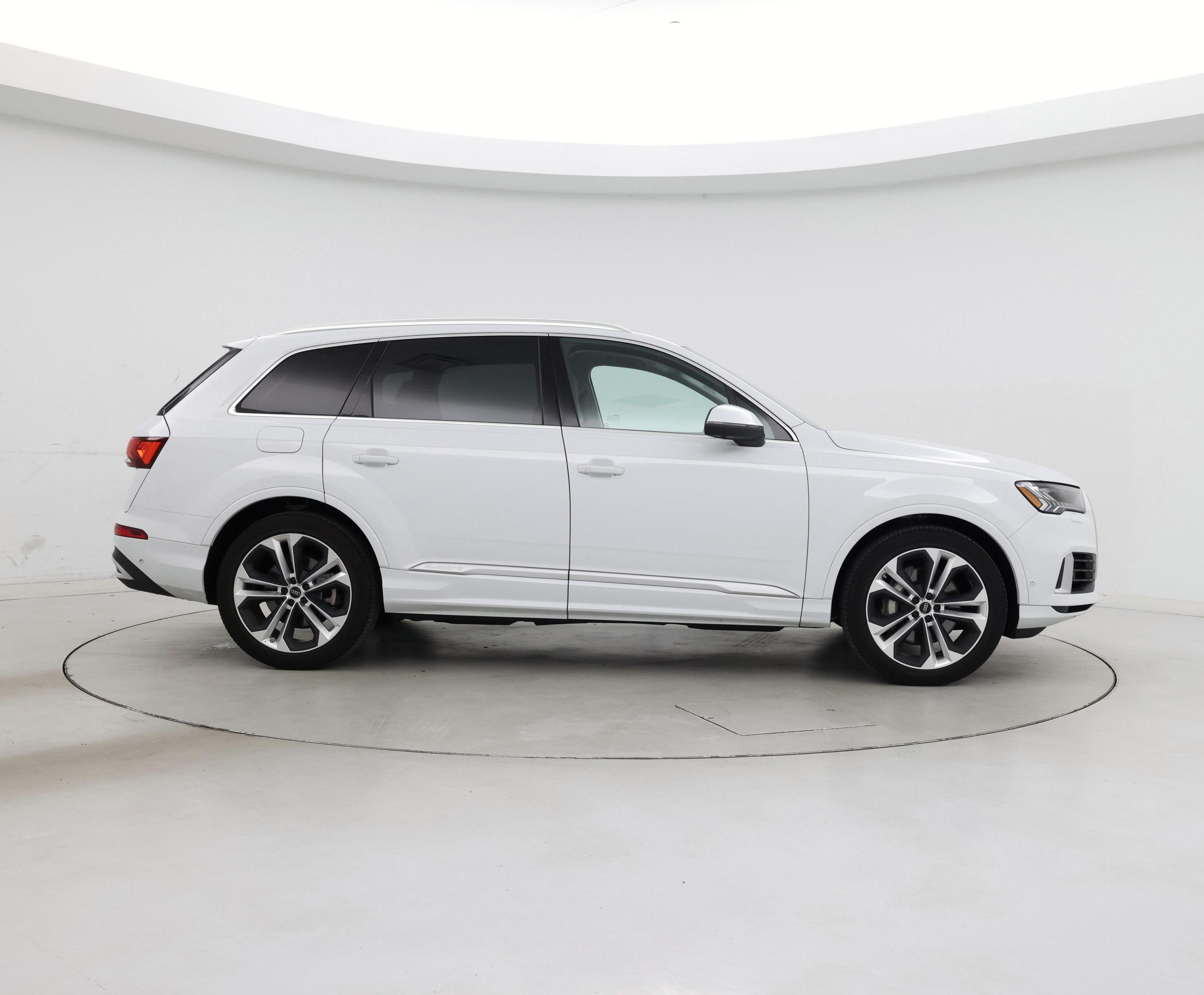 Thumbnail: 2024 Audi Q7 - 7