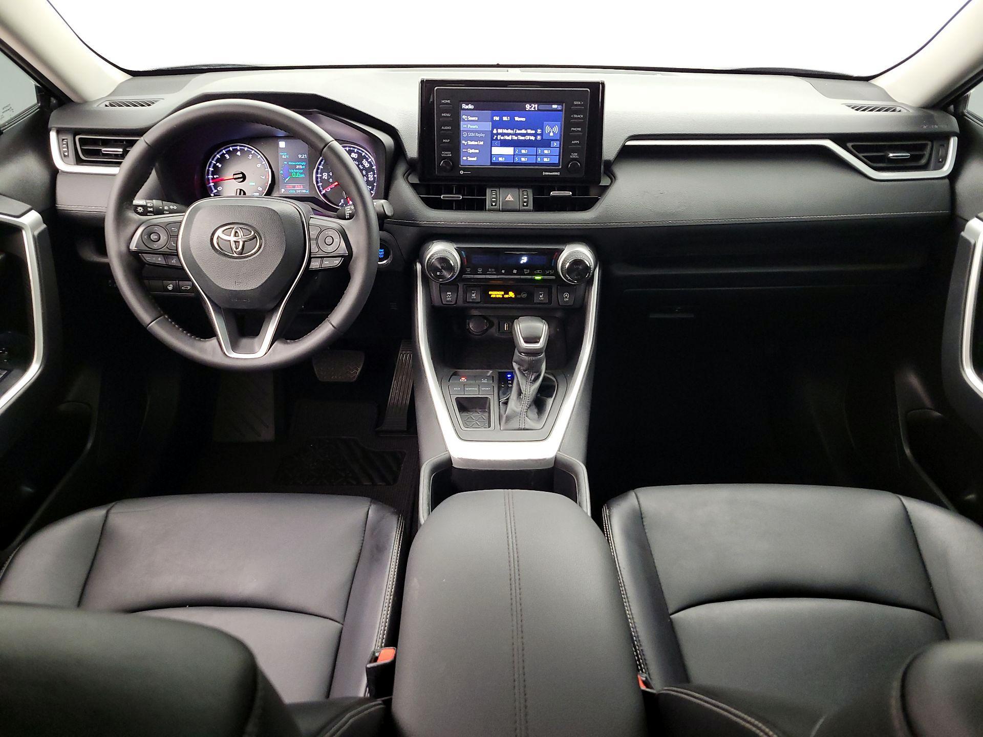 Thumbnail: 2022 Toyota RAV4 - 9