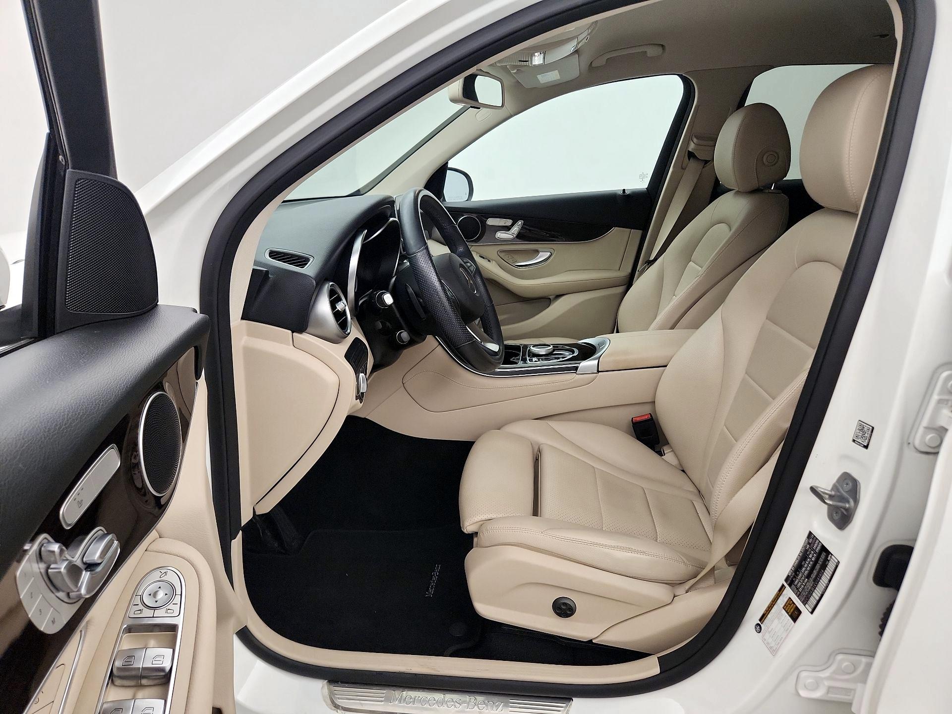 Thumbnail: 2019 Mercedes-Benz GLC - 11