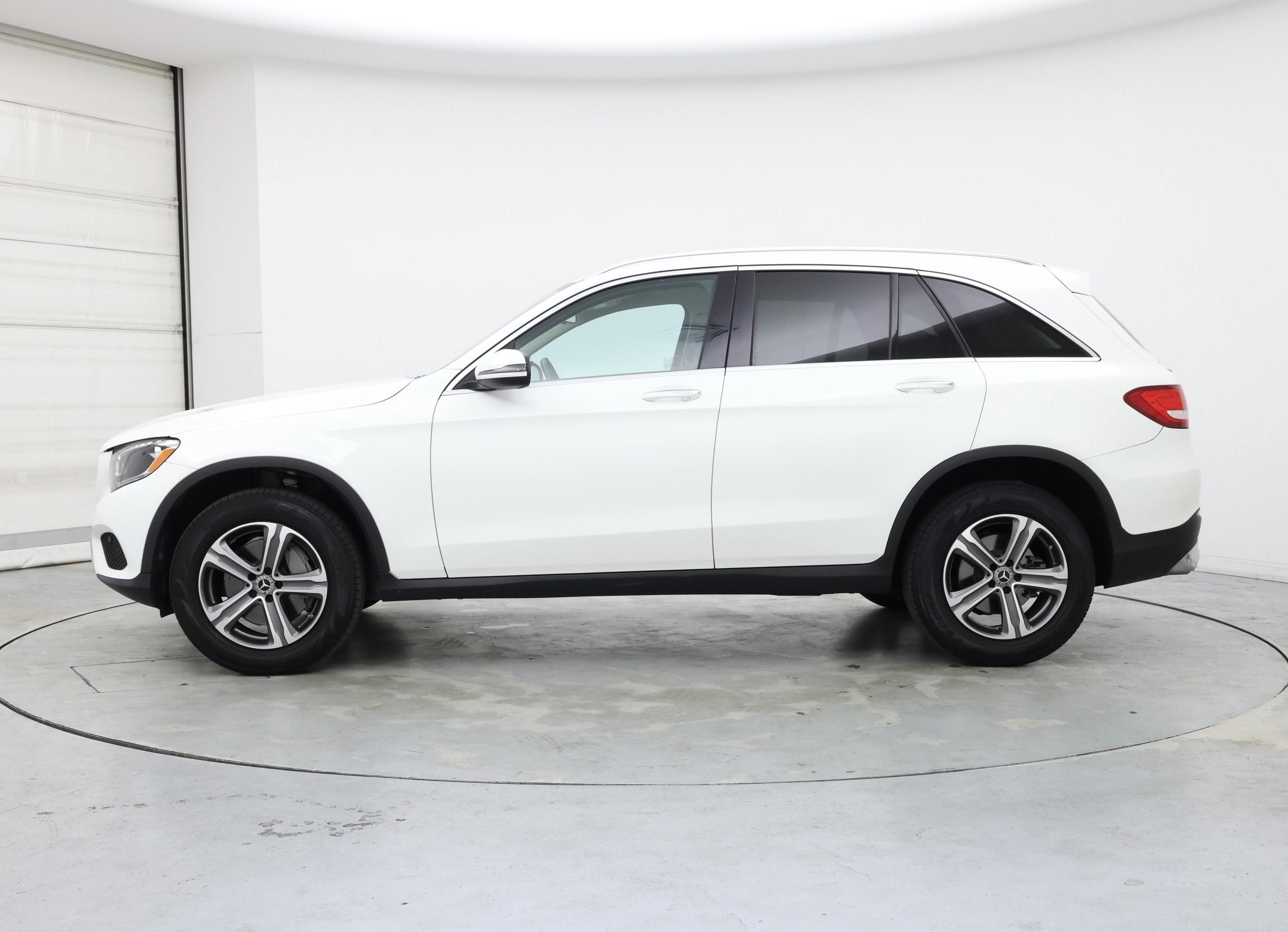 Thumbnail: 2019 Mercedes-Benz GLC - 3