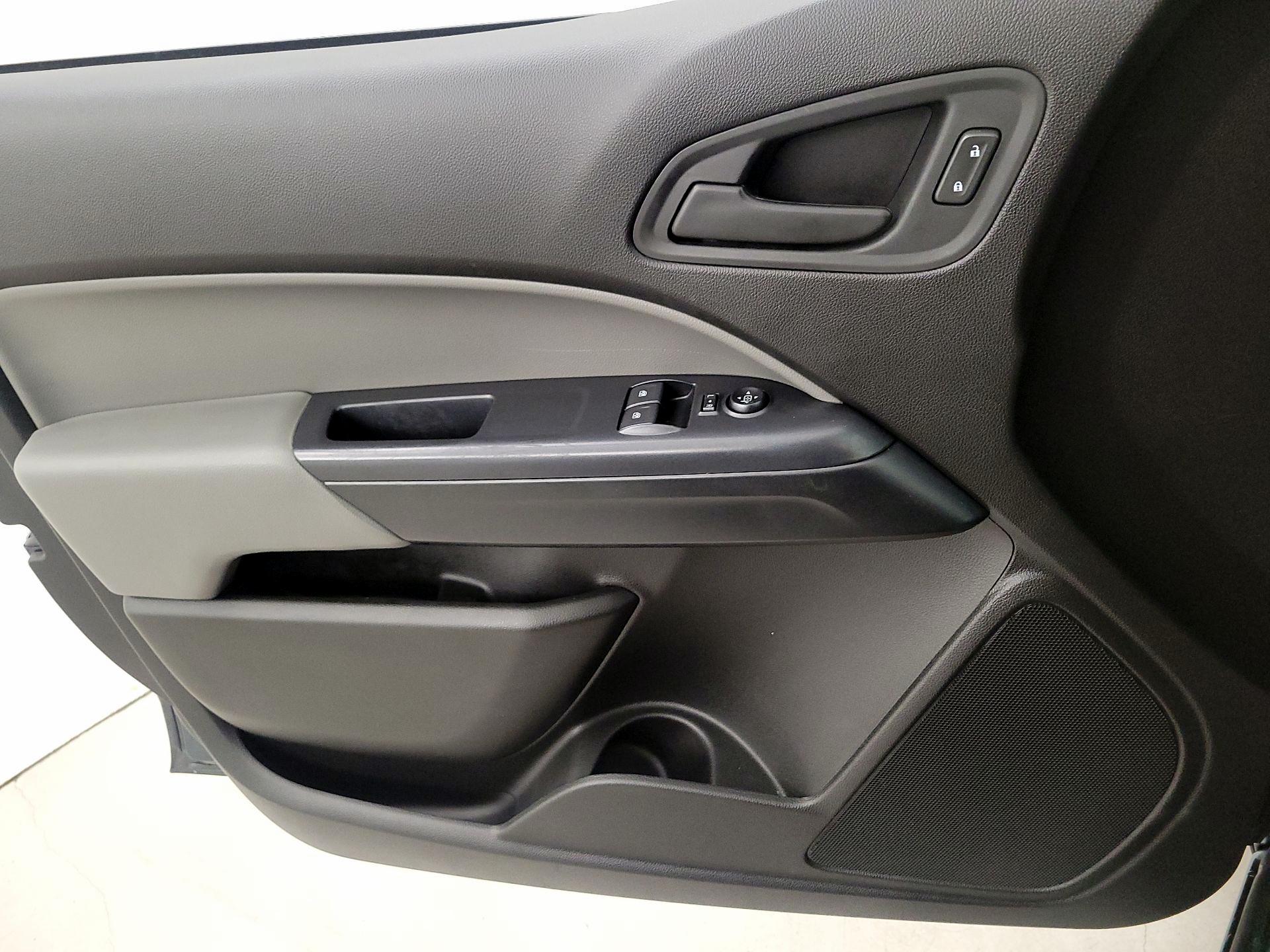 Thumbnail: 2019 Chevrolet Colorado - 12