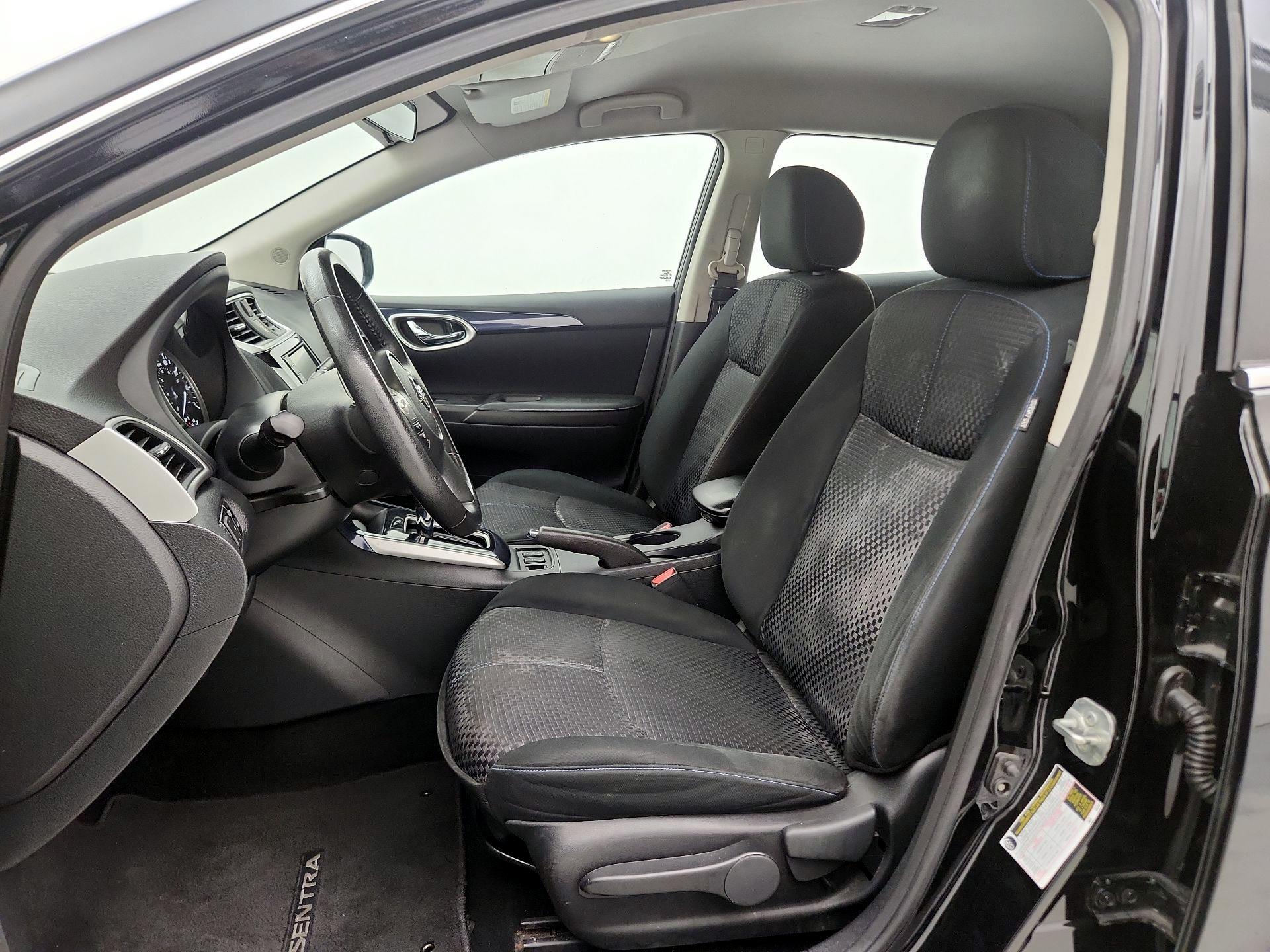 Thumbnail: 2019 Nissan Sentra - 11