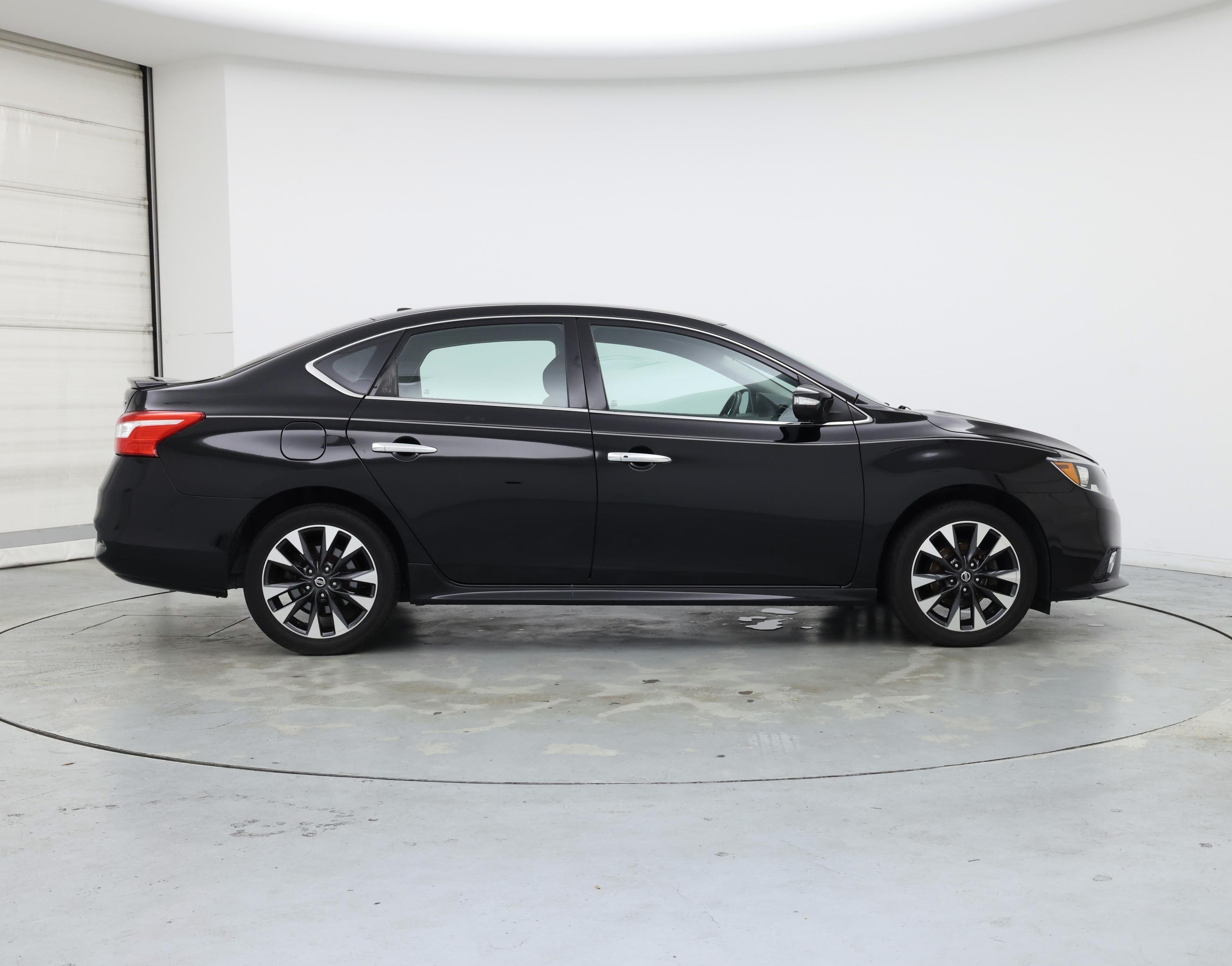 Thumbnail: 2019 Nissan Sentra - 7