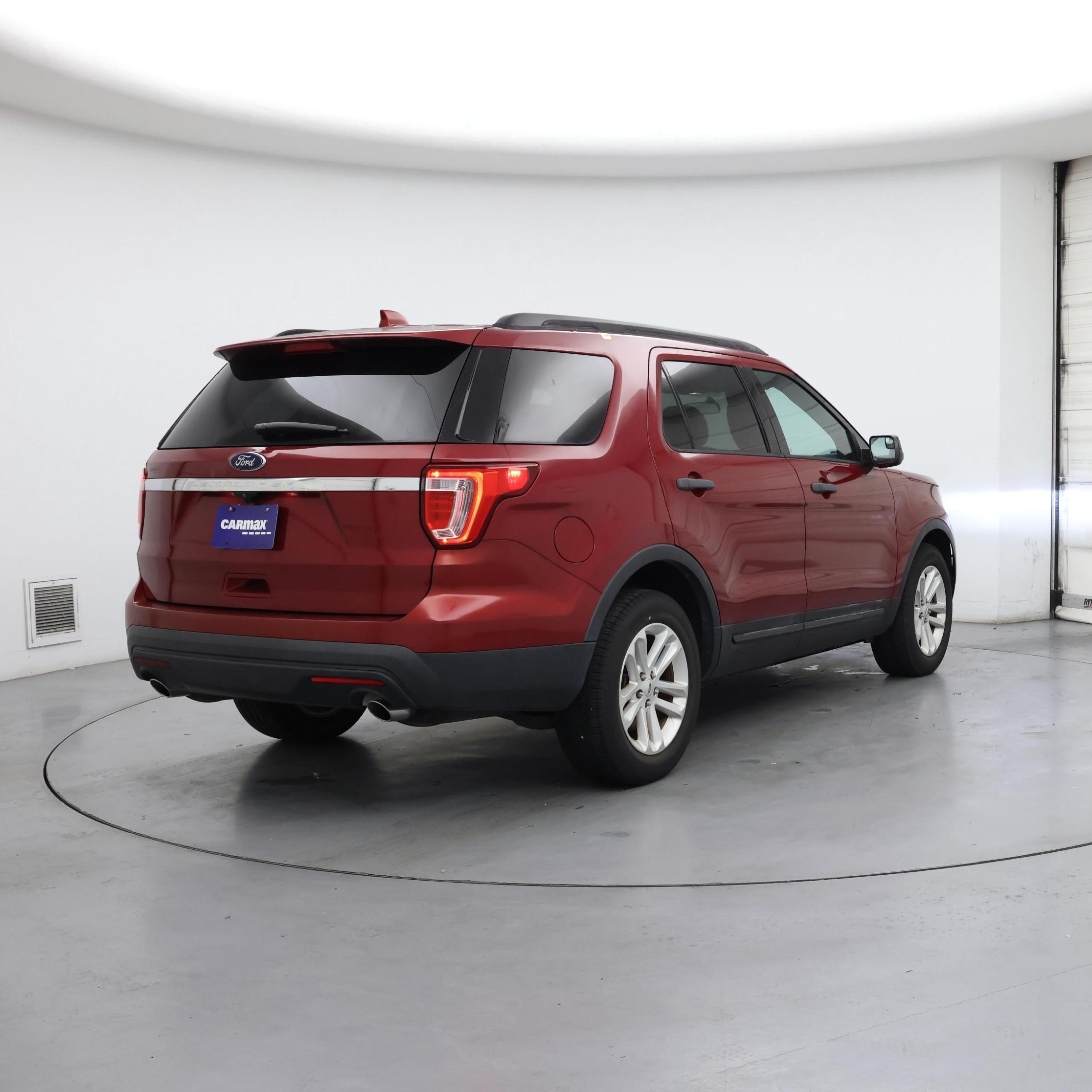 Thumbnail: 2017 Ford Explorer - 8