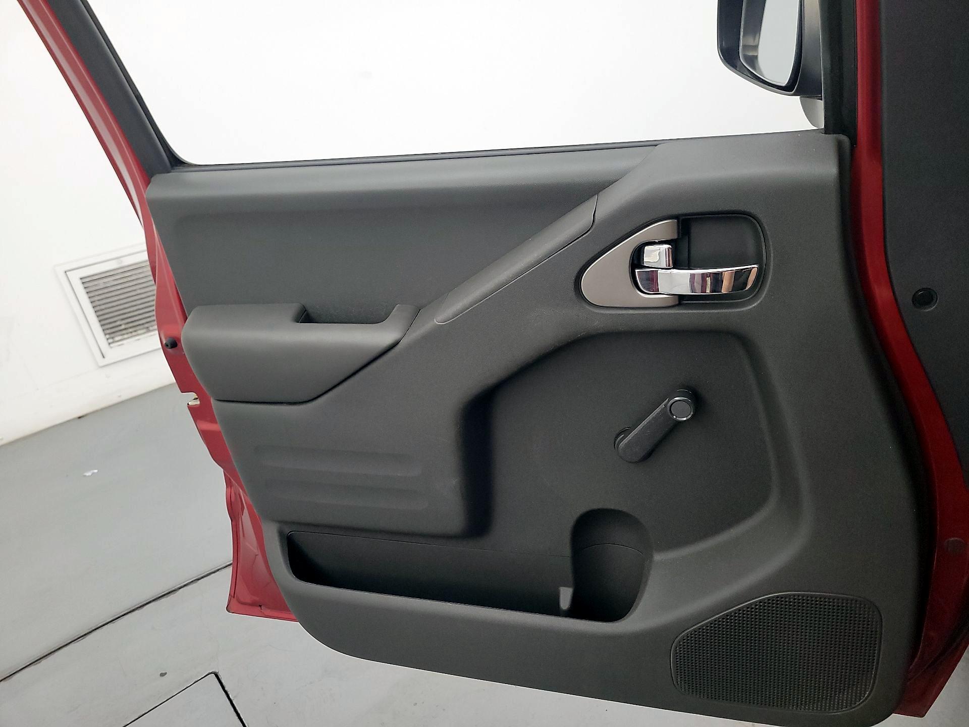 Thumbnail: 2017 Nissan Frontier - 12