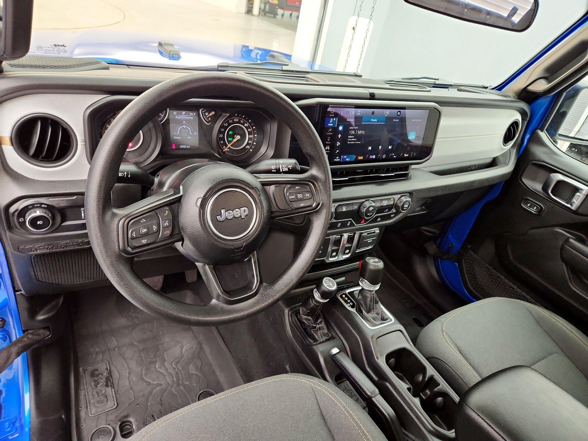 Thumbnail: 2025 Jeep Wrangler - 9