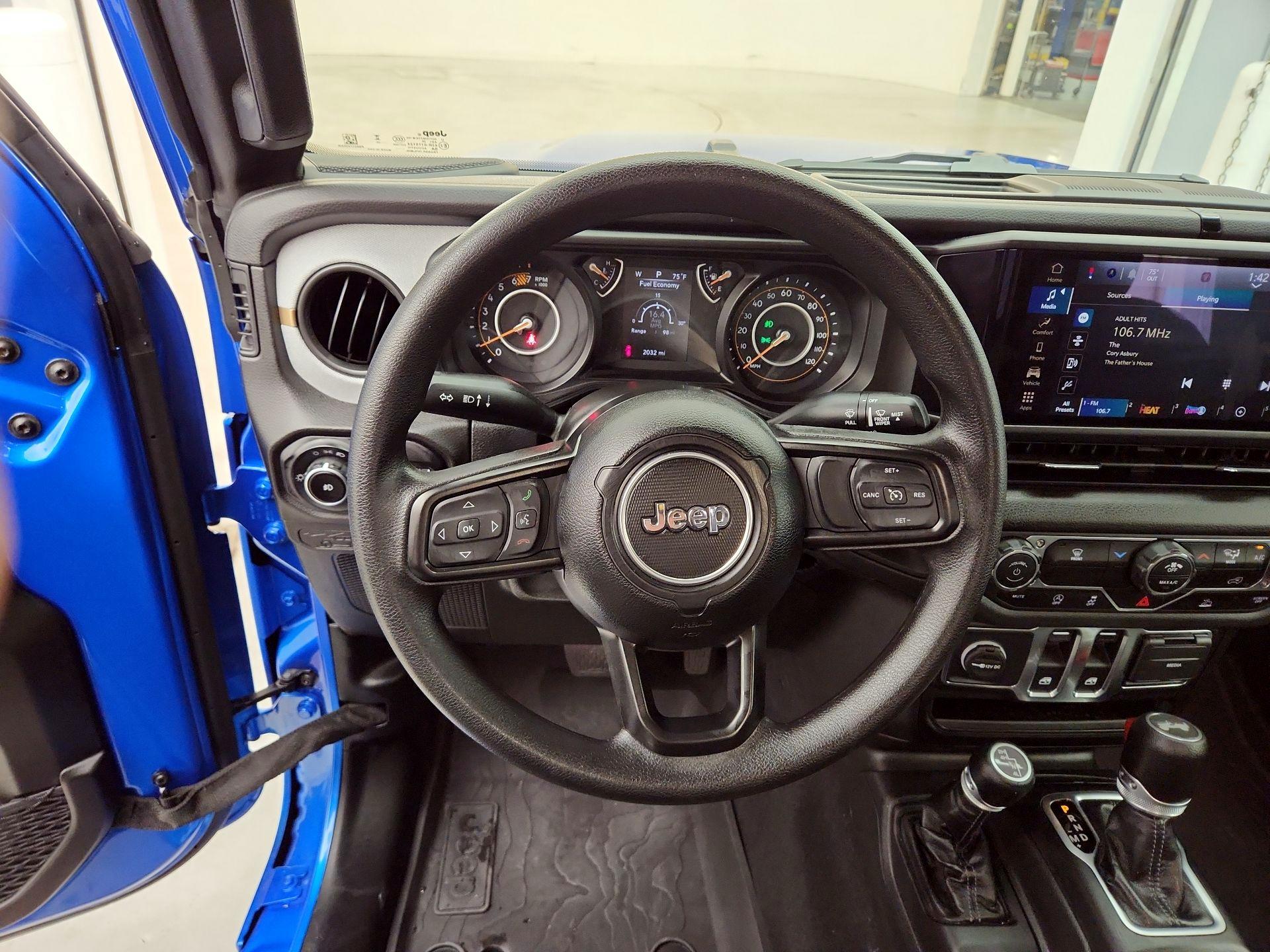 Thumbnail: 2025 Jeep Wrangler - 10