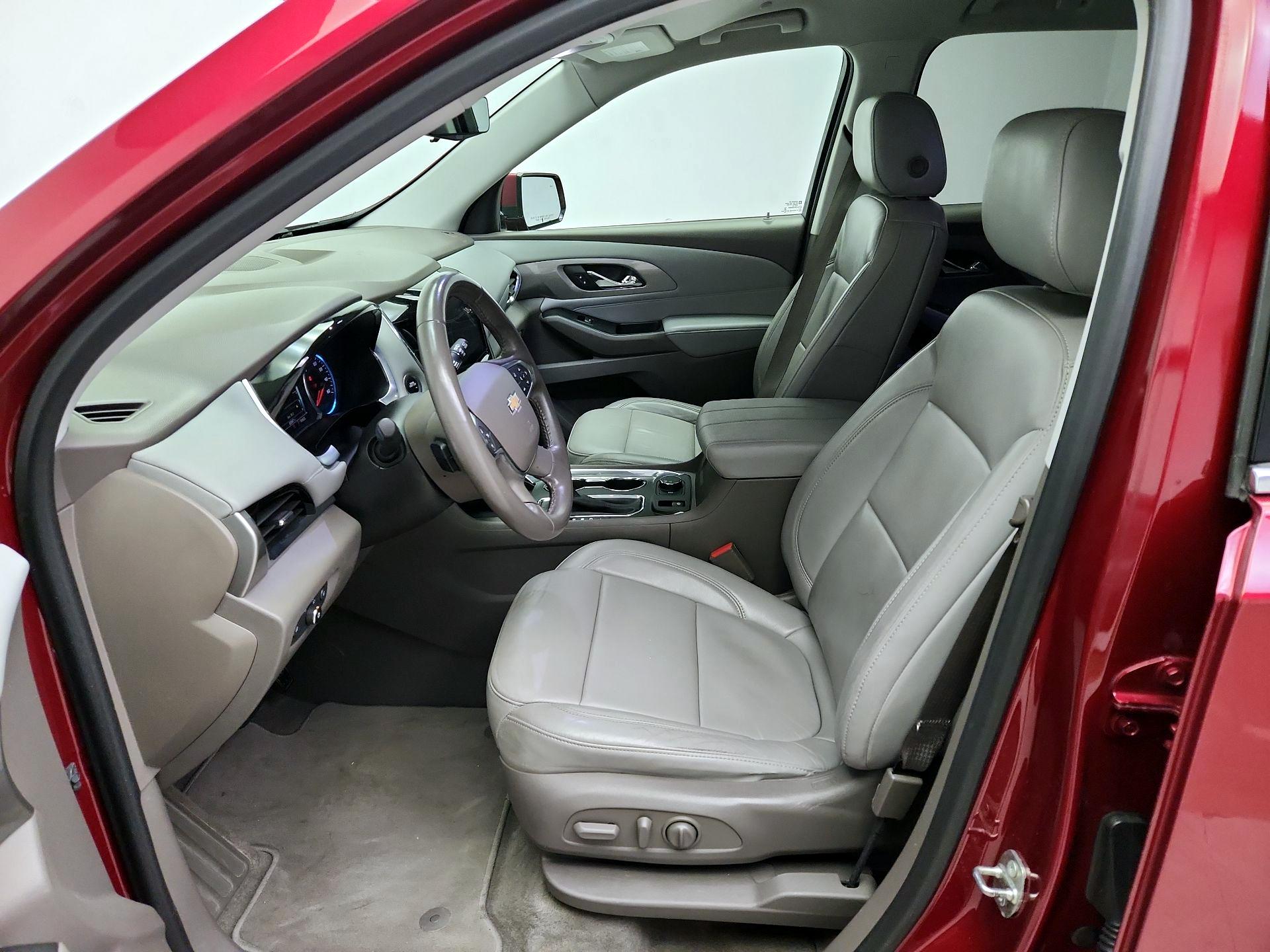 Thumbnail: 2018 Chevrolet Traverse - 11