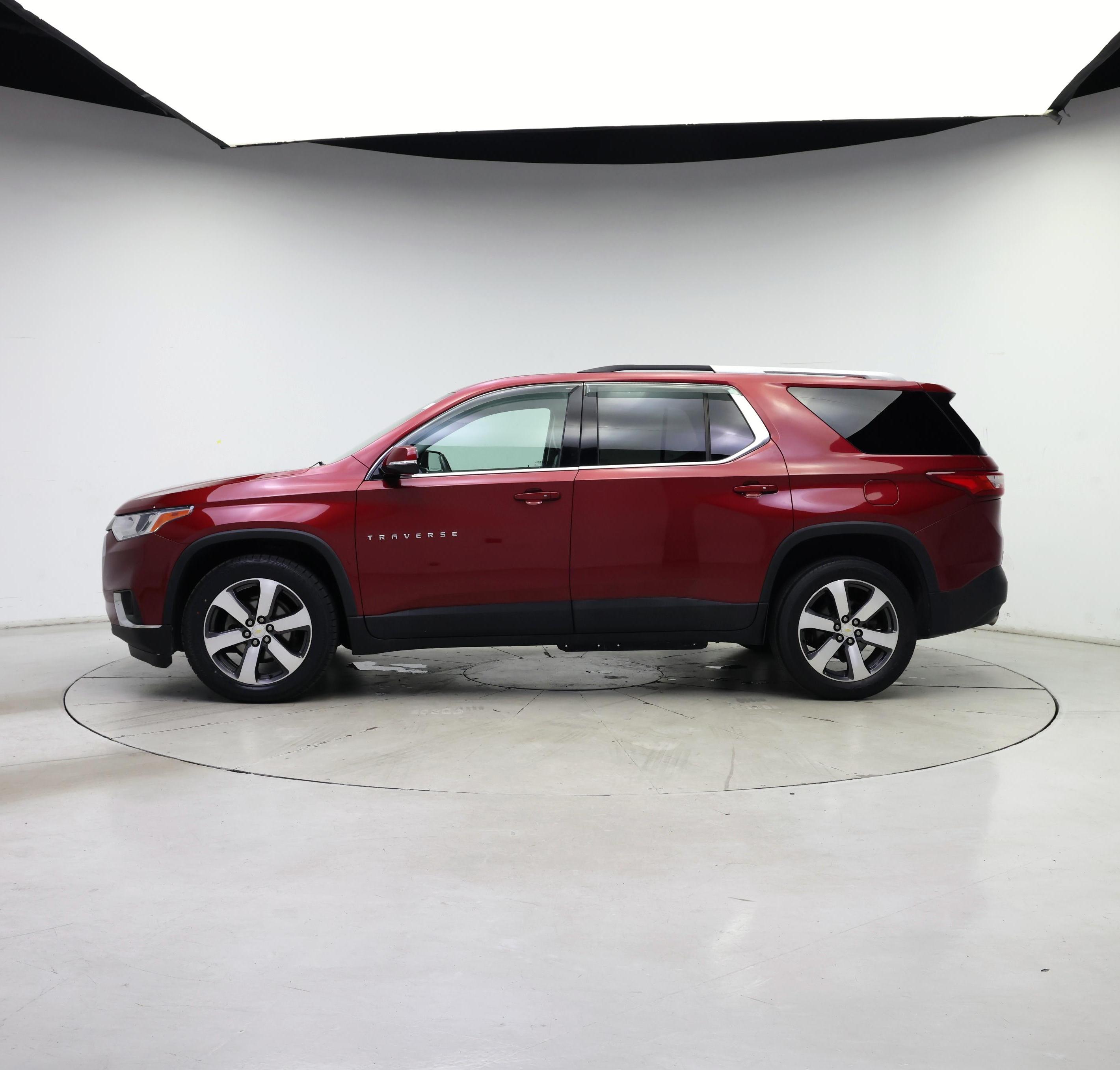 Thumbnail: 2018 Chevrolet Traverse - 3